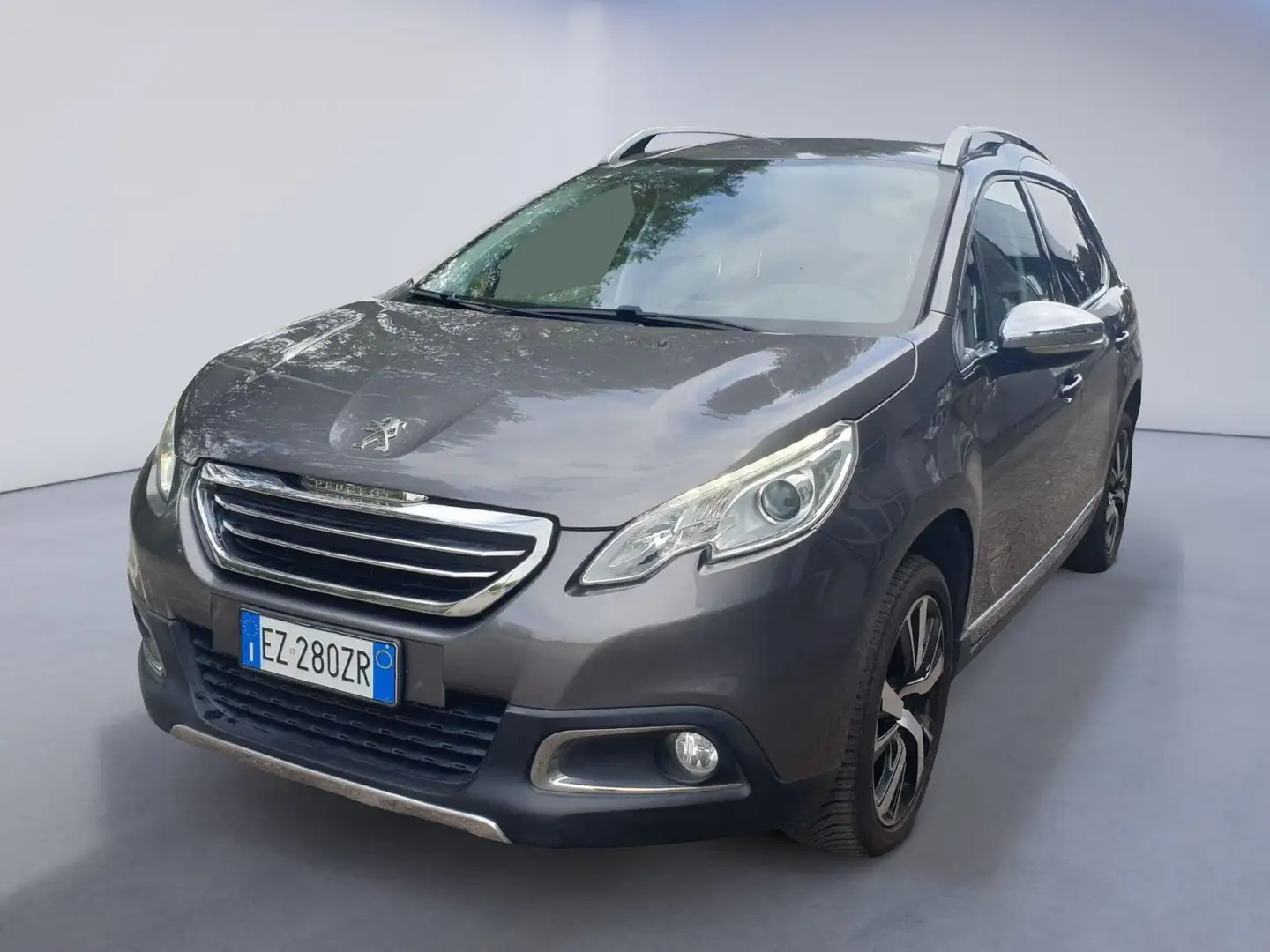 Peugeot 2008 1.6 Diesel Feline 115 CV Grau - 1