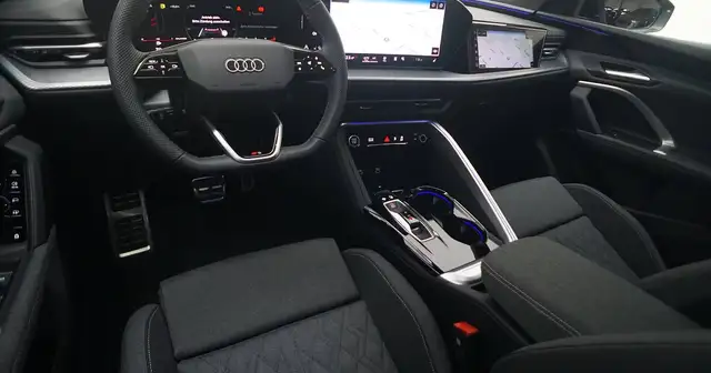 Audi Q5 view 7