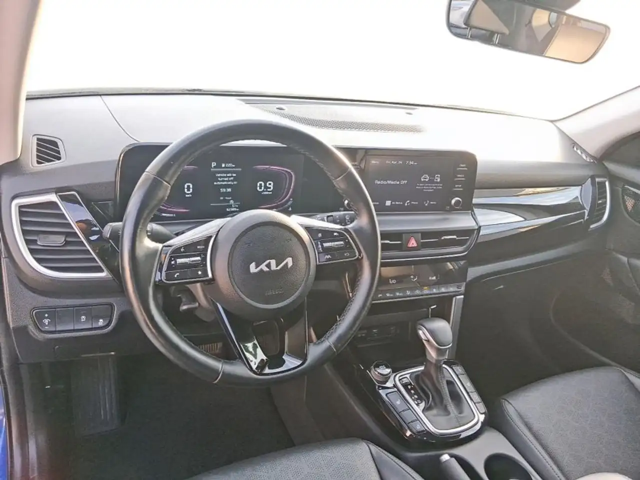 Kia Seltos снимка Kia Seltos