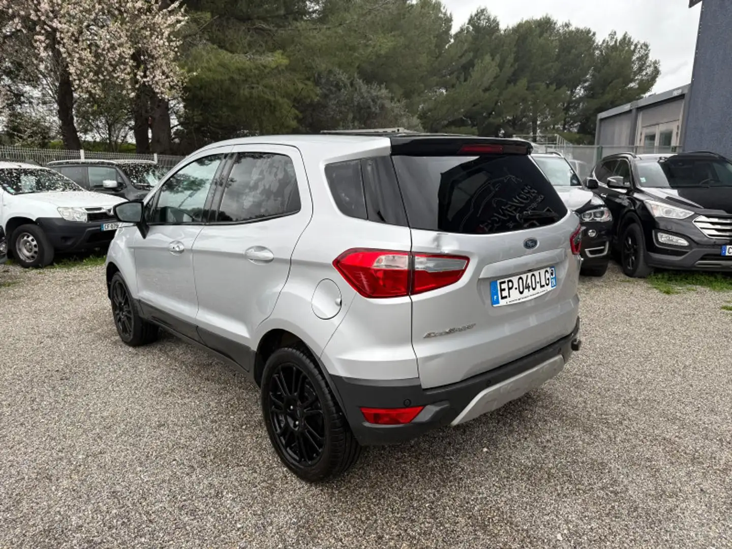 Ford EcoSport 1.5 TDCI 95CH FAP TITANIUM Grau - 2