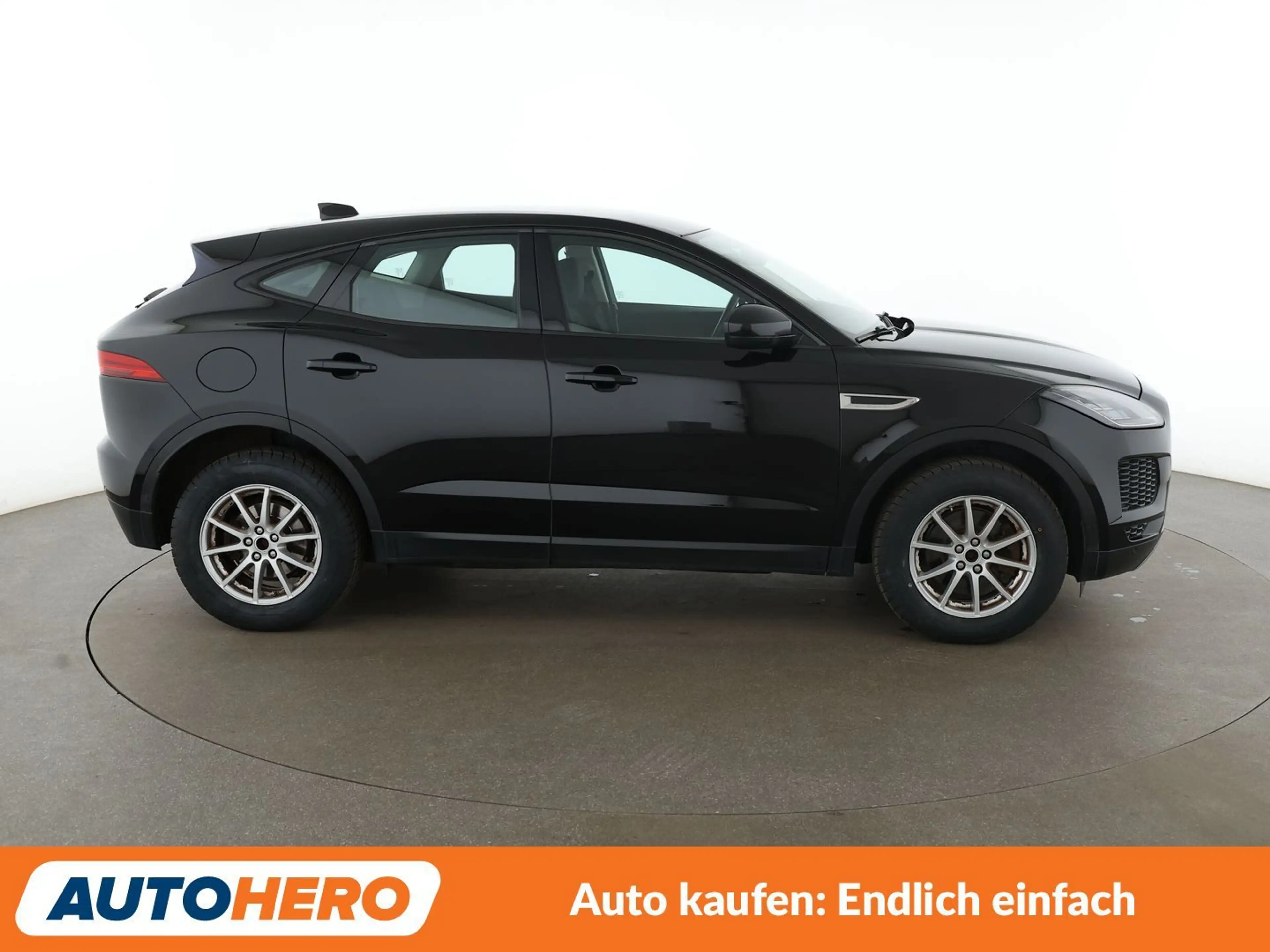Jaguar E-Pace D180 AWD Aut.*NAVI*LED*CAM*TEMPO*SHZ*ALU* — photo 7