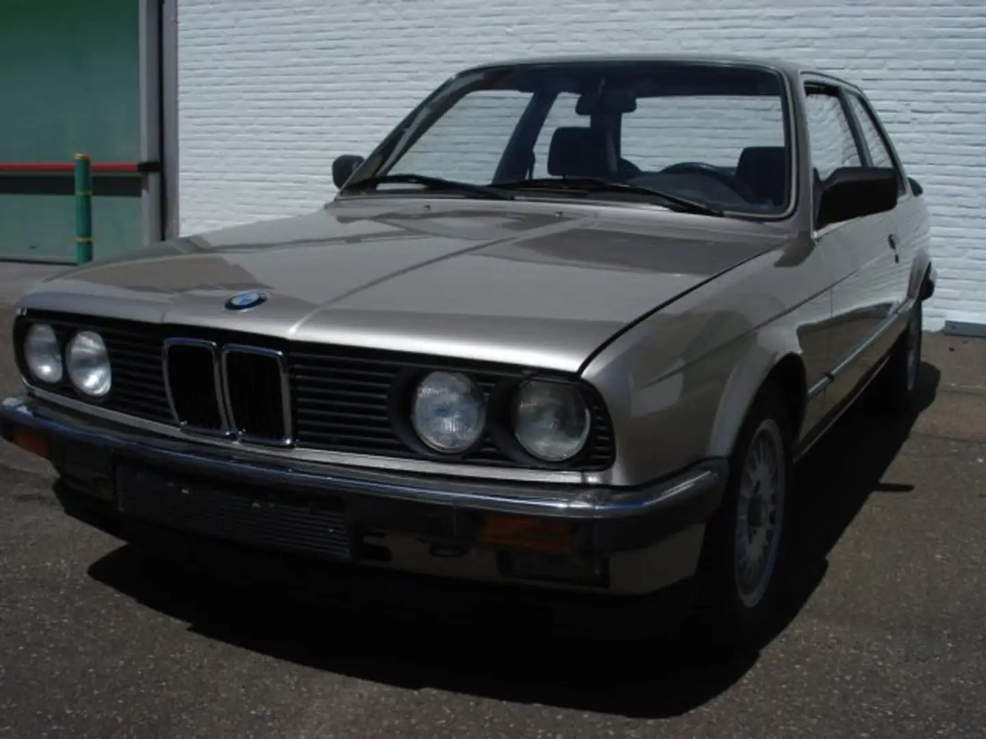 BMW 323 I Bej - 1
