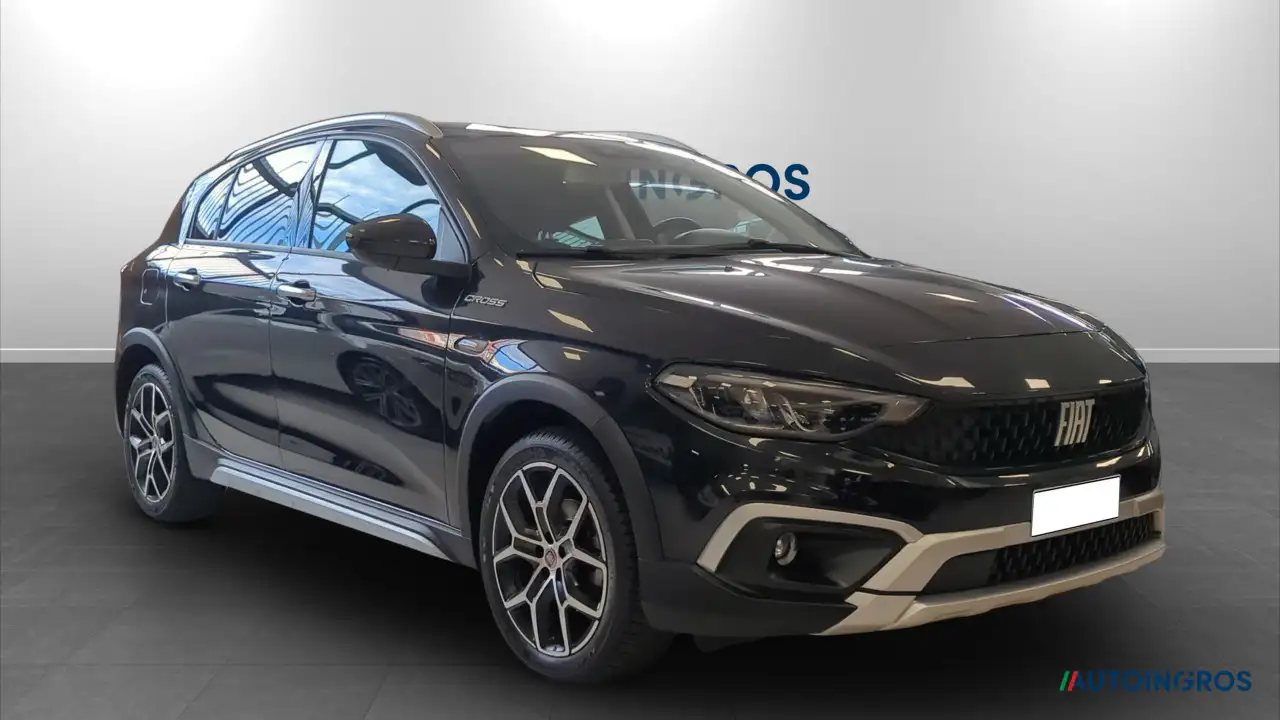 Fiat Tipo 5 porte Cross II 2021 5p 1.0 Cross 100cv GPL 3