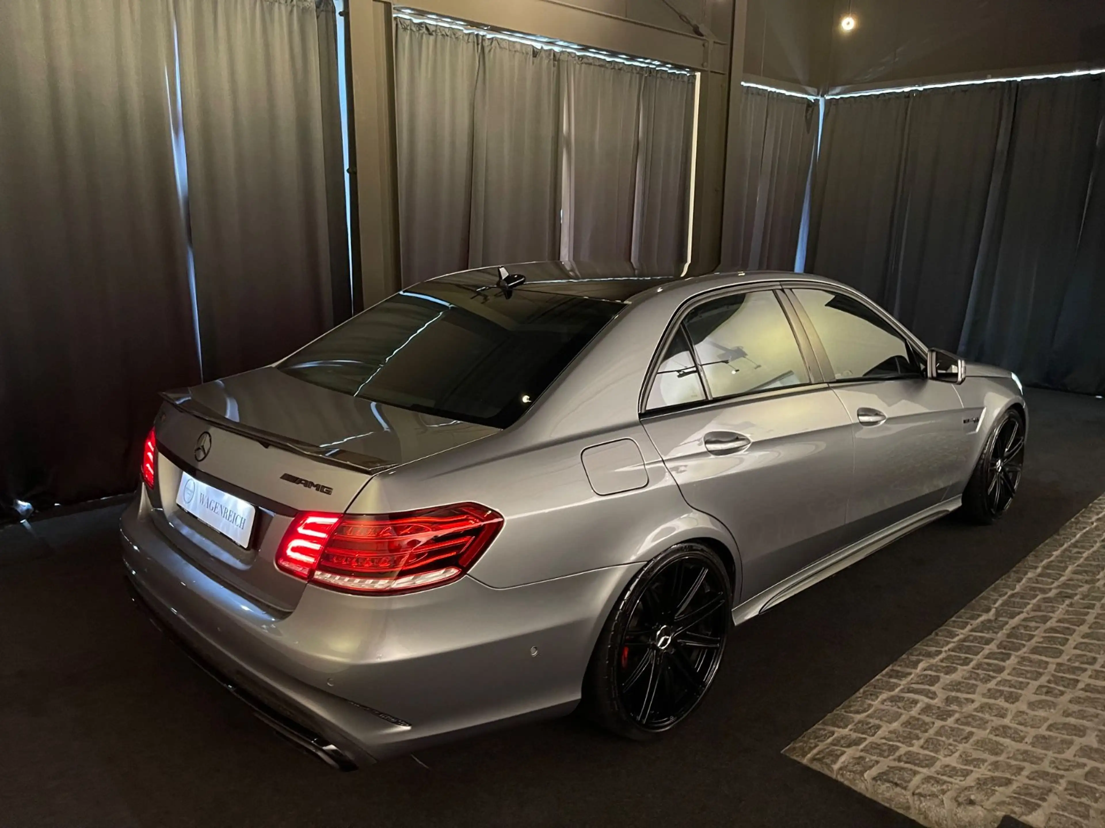Mercedes-Benz E 63 AMG E 63S AMG | 585 PS V8 Biturbo AMG Drivers — photo 12