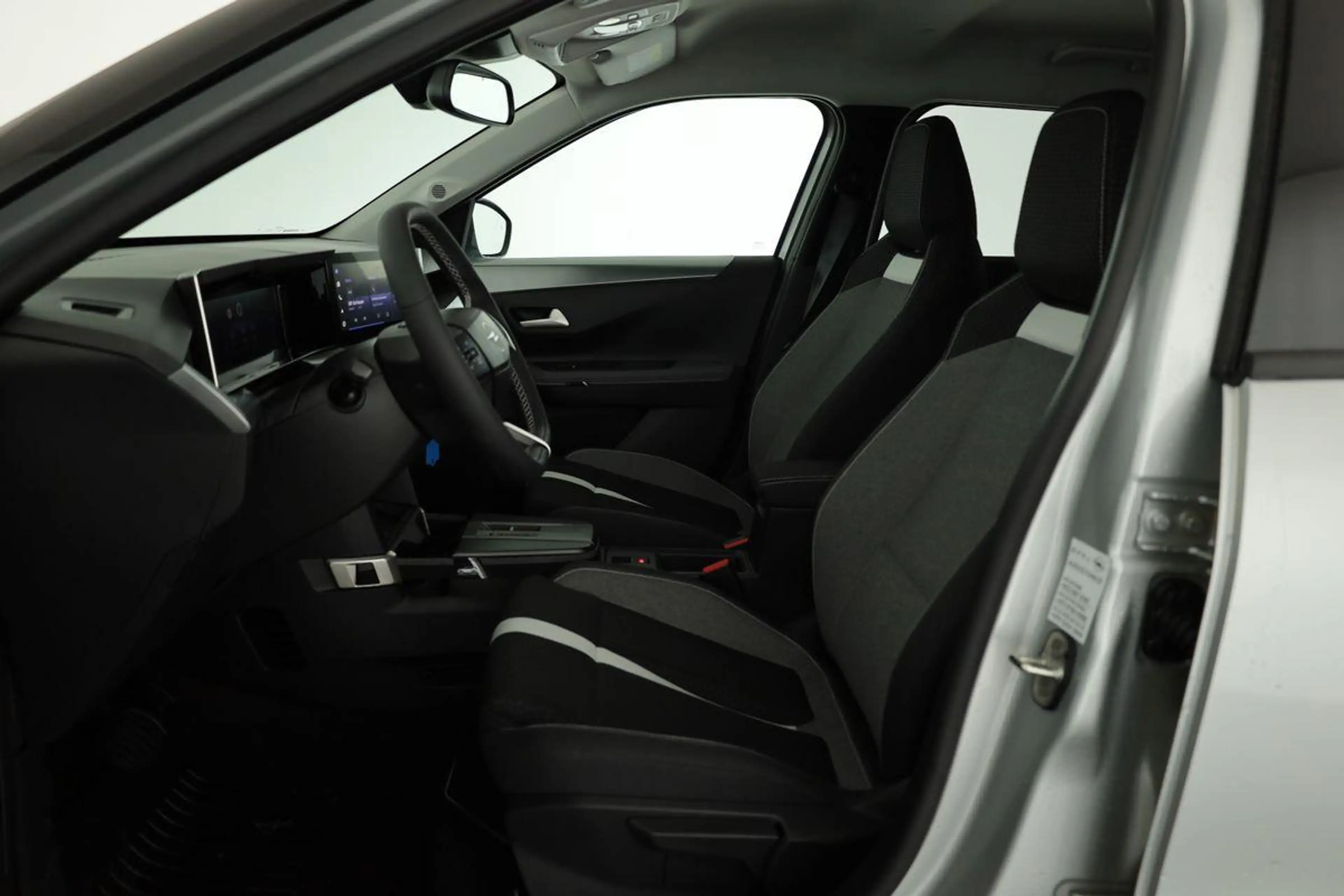 Opel Frontera GS 1.2 DCT, 7-Sitzer, LED, Navi, Kamera, Side, 17- — photo 9