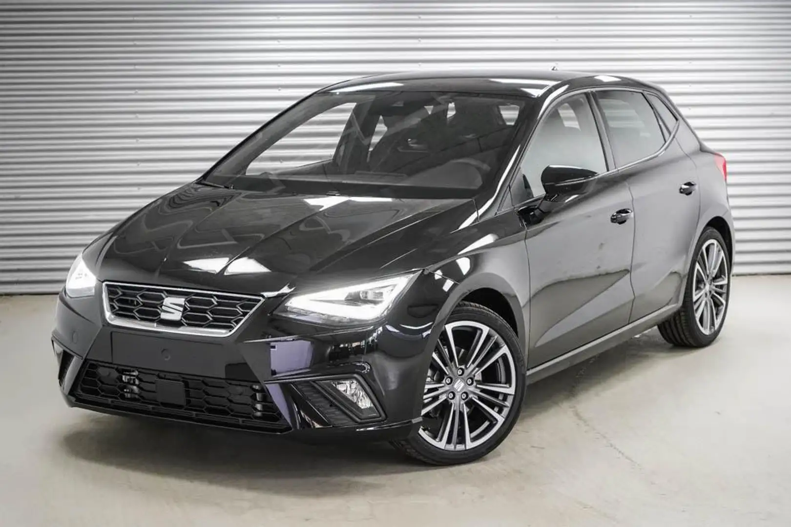 SEAT Ibiza 1,0 TSI DSG FR - LAGER 85 kW (116 PS), Automatik Schwarz - 1