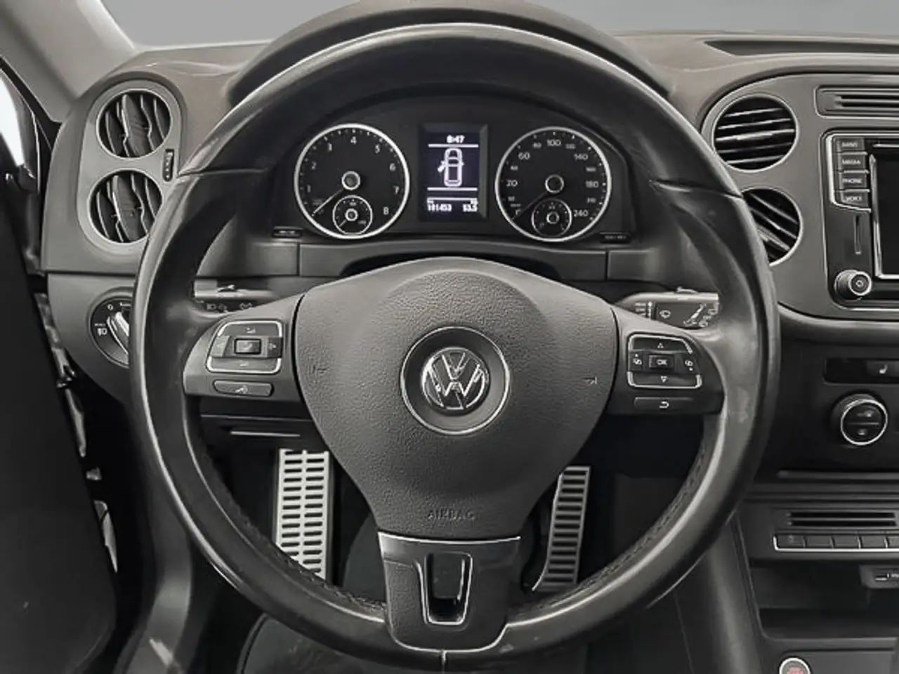 Volkswagen Tiguan снимка Volkswagen Tiguan