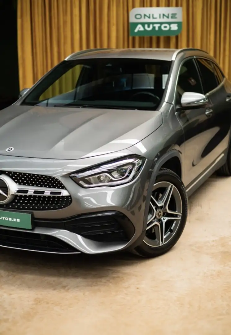 Mercedes-Benz GLA 250 250e Grau - 2