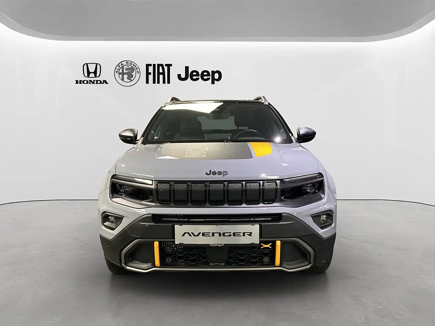 Jeep Avenger 1.2 T3 e-Hybrid 4xe The North Face e-DCT6 Anhän... Grau - 2