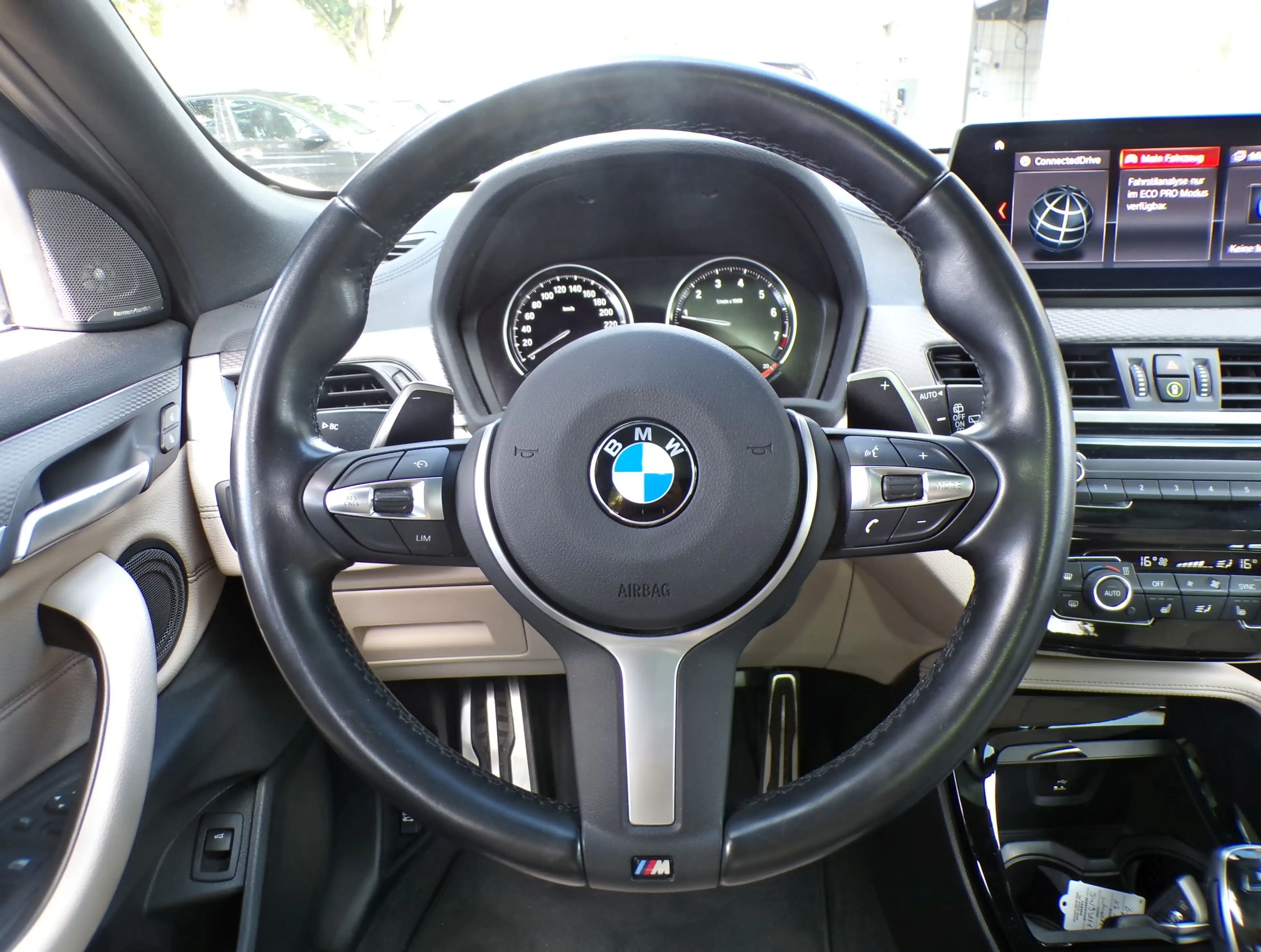 BMW X2 M35i Navi+ HuD HiFi-h/k CarPlay Pano adLED SH — photo 11