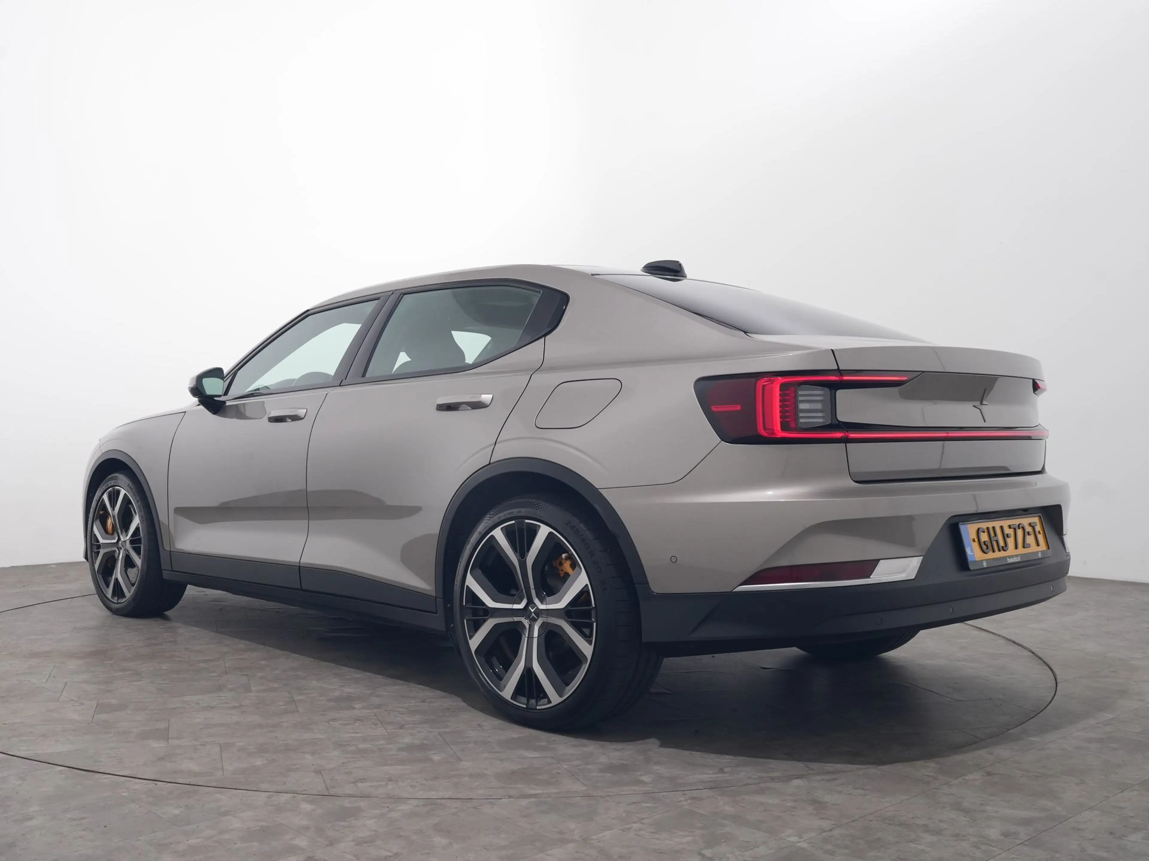 Polestar 2 LONG RANGE DM 476PK PERFORMANCE PILOT PLUS | SOH 9 — photo 3