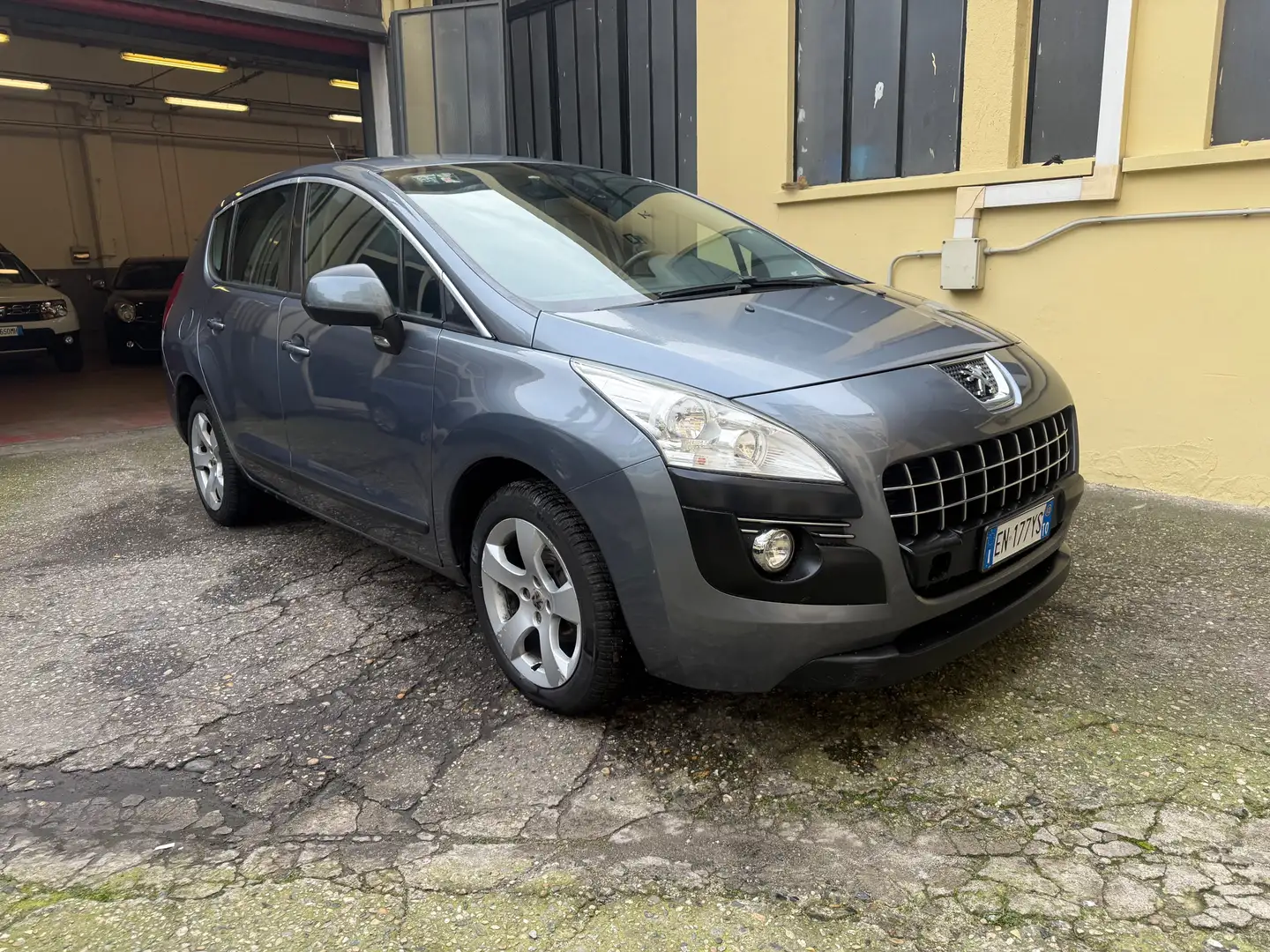 Peugeot 3008 3008 1.6 e-hdi 8v Access (automatico) s&s 112cv robot - 1