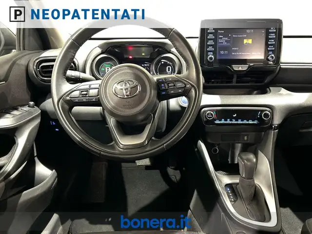 Toyota Yaris view 15