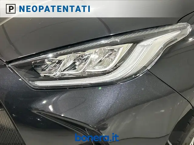 Toyota Yaris view 10