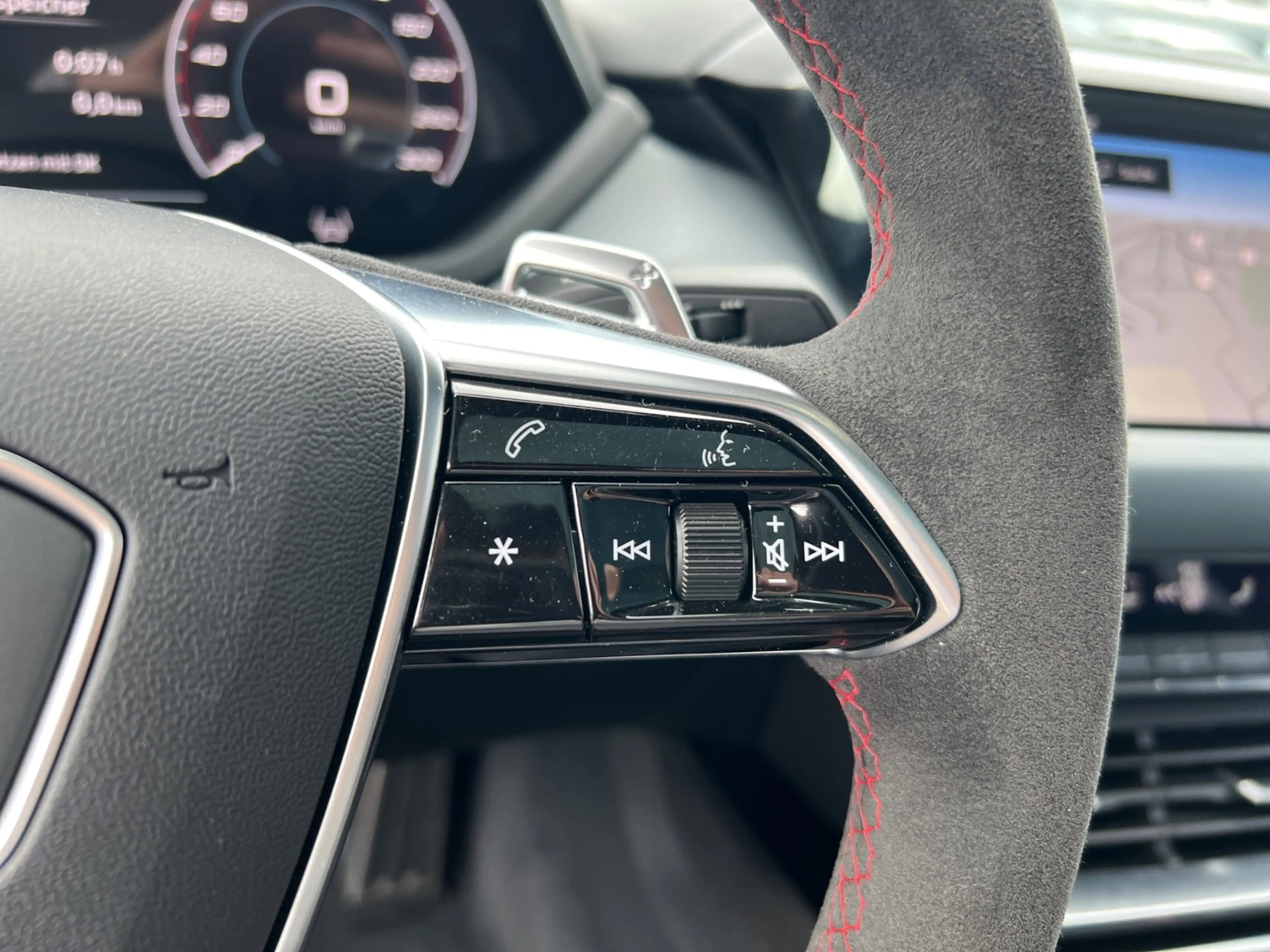 Audi e-tron GT RS quattro HUD Navi Matrix LED B&O KLIMA LEDER AL — photo 13