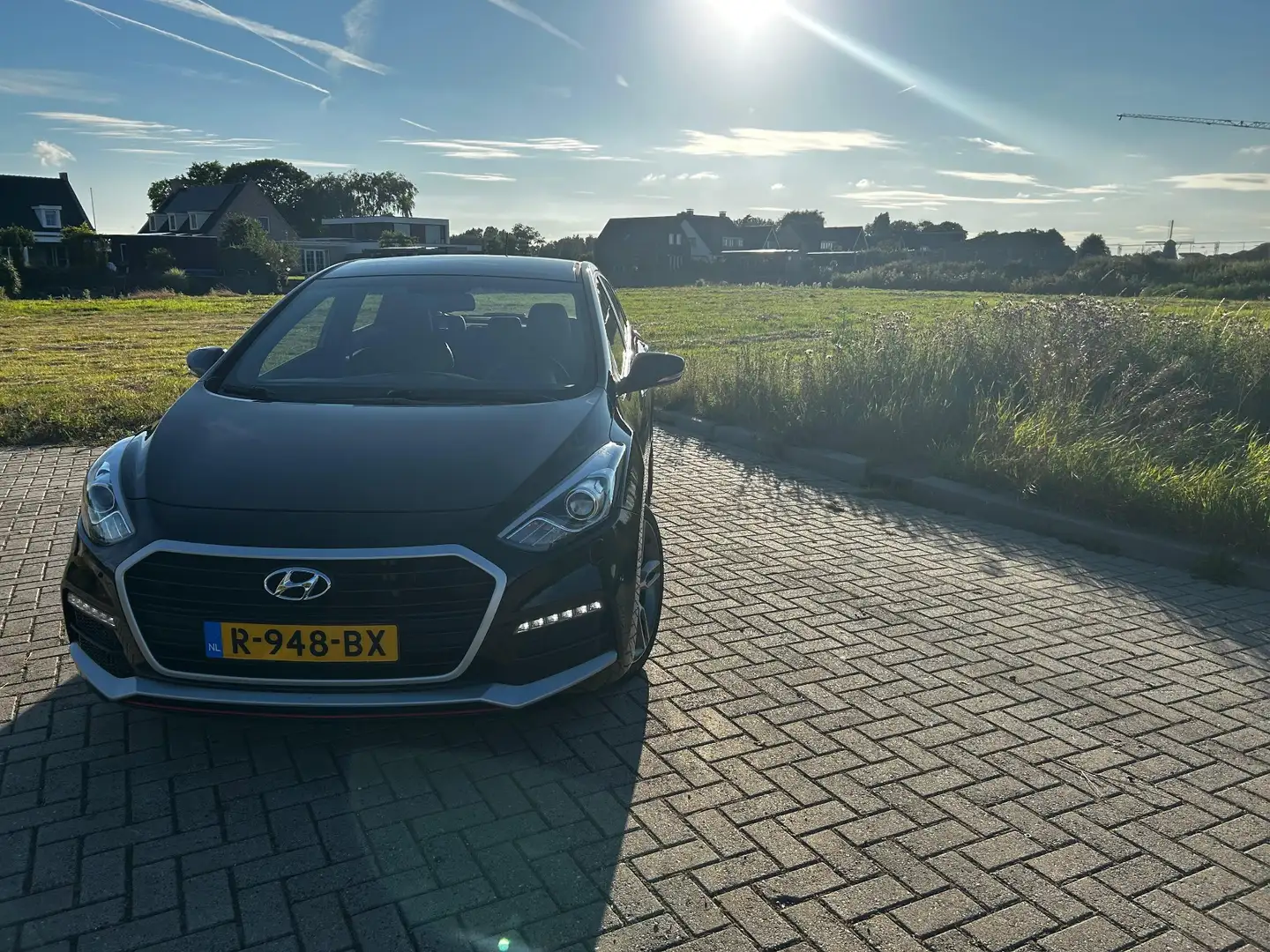 Hyundai i30 1.6 GDI turbo Schwarz - 1