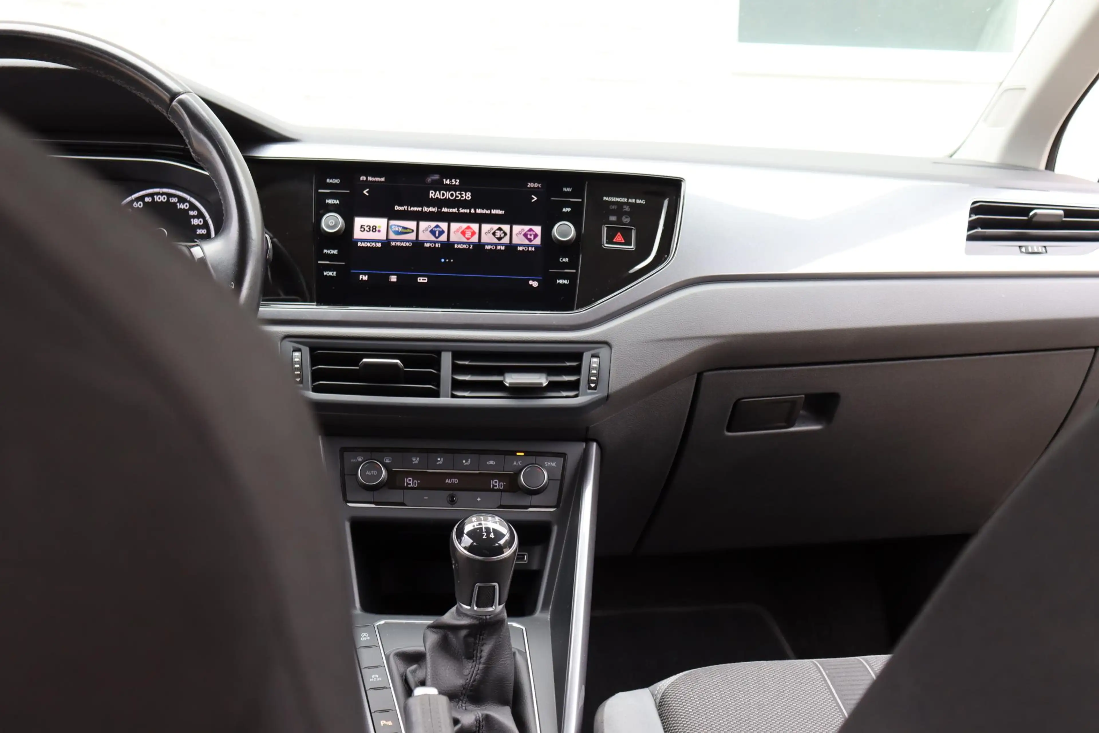 Volkswagen Polo 1.0 TSI Highline ACC,Clima,Navi,Carplay,PDC — photo 12