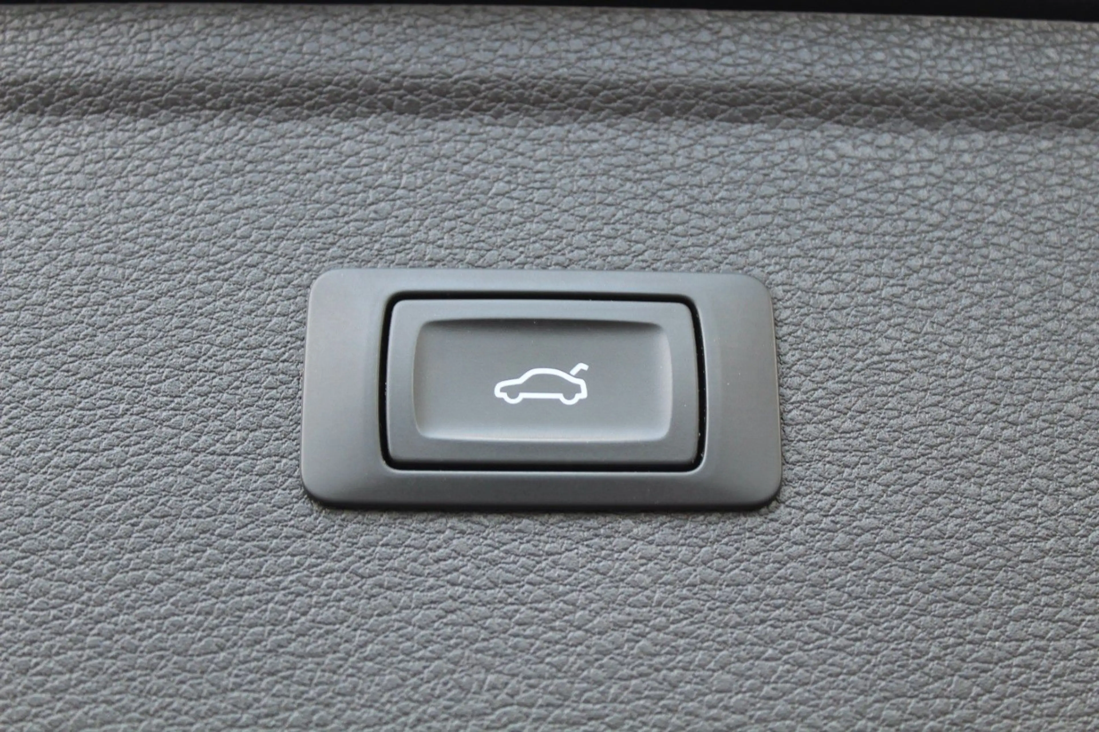 Audi Q5 40 TDI qu. 1.HAND! S-Tronic 19" KAM ASSISTENZ — photo 28
