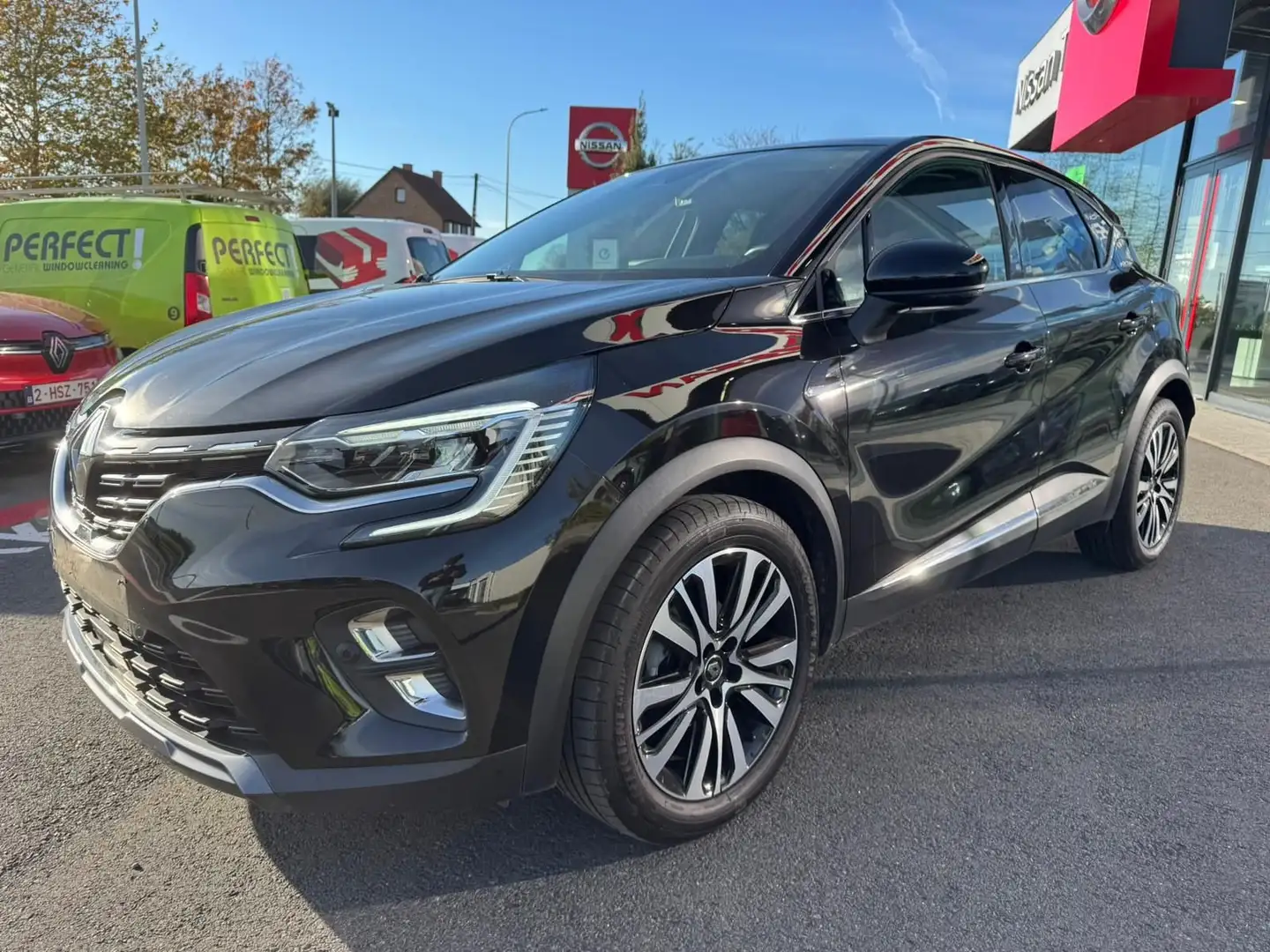 Renault Captur Initiale Paris TCe 155EDC GPF Чёрный - 1