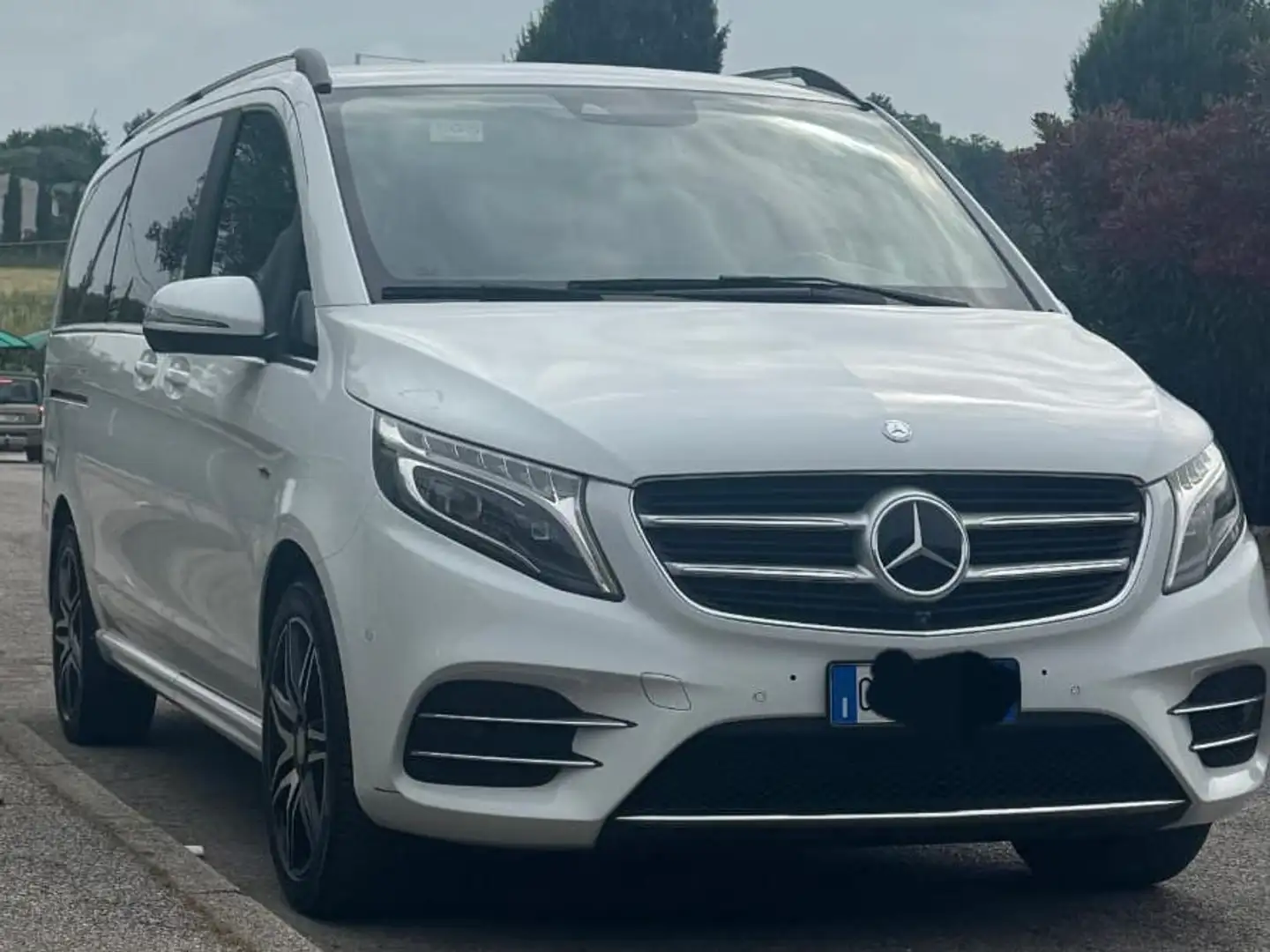 Mercedes-Benz V V 250 d Executive 4matic L auto Bianco - 2