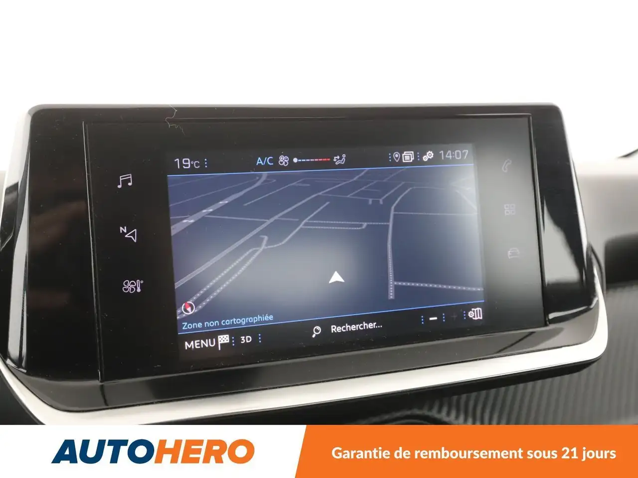 Peugeot 208 208 — photo 23