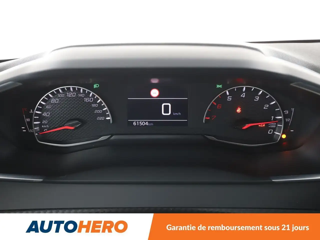 Peugeot 208 208 — photo 20