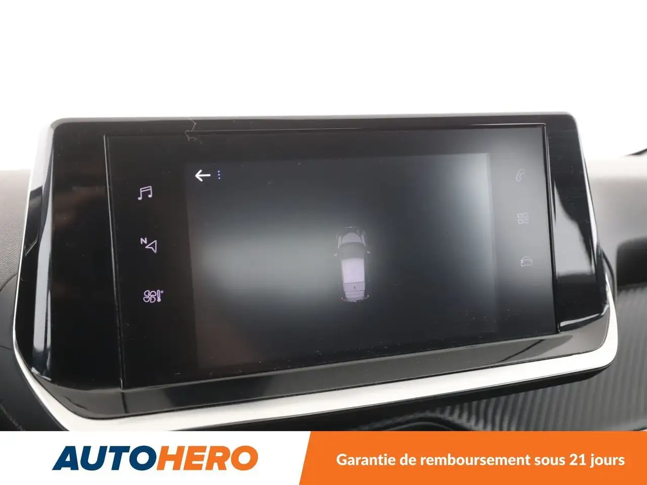 Peugeot 208 208 — photo 24