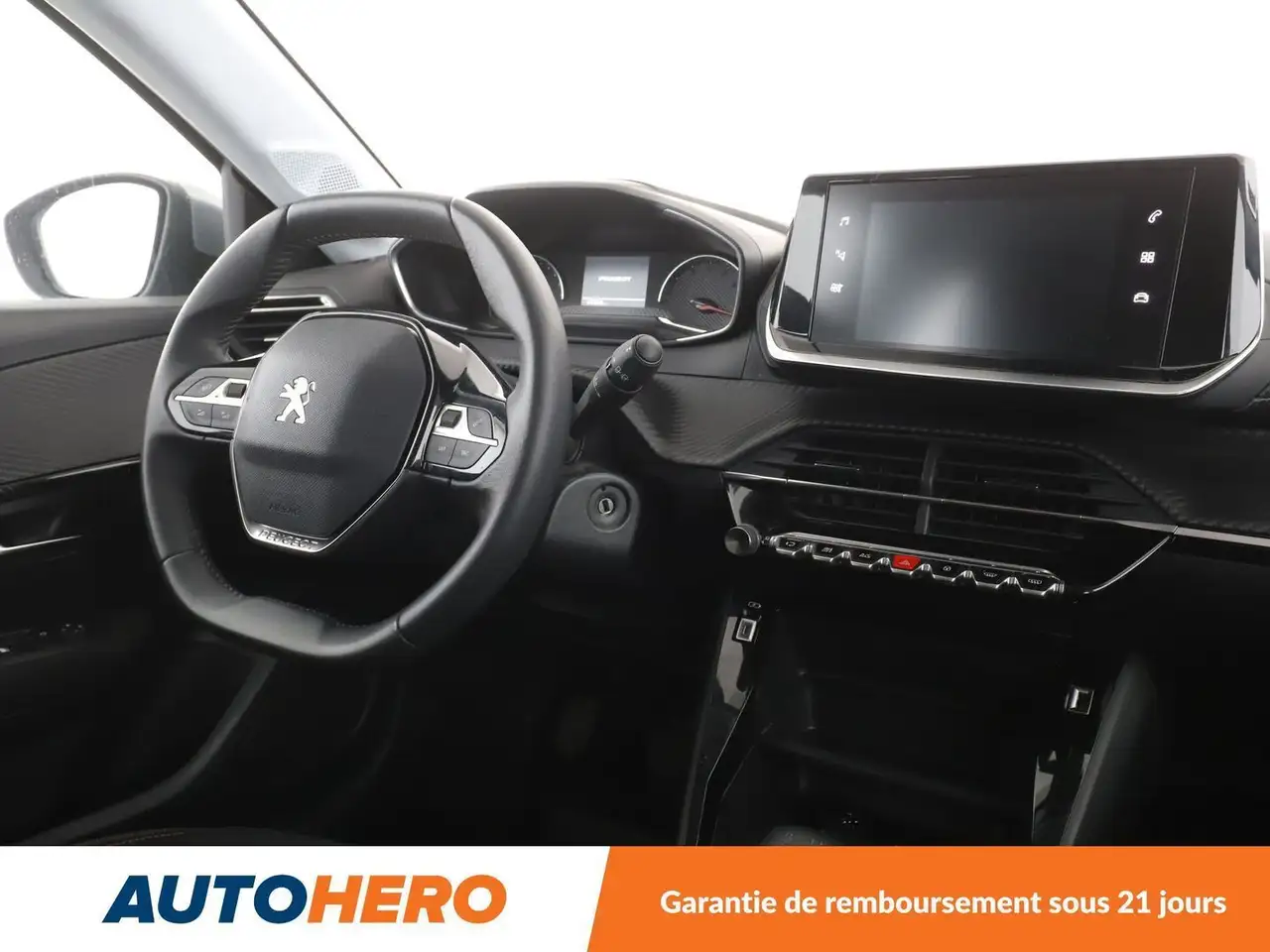 Peugeot 208 208 — photo 13