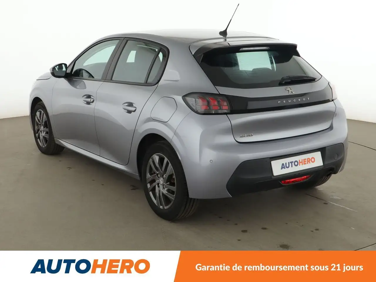 Peugeot 208 208 — photo 4
