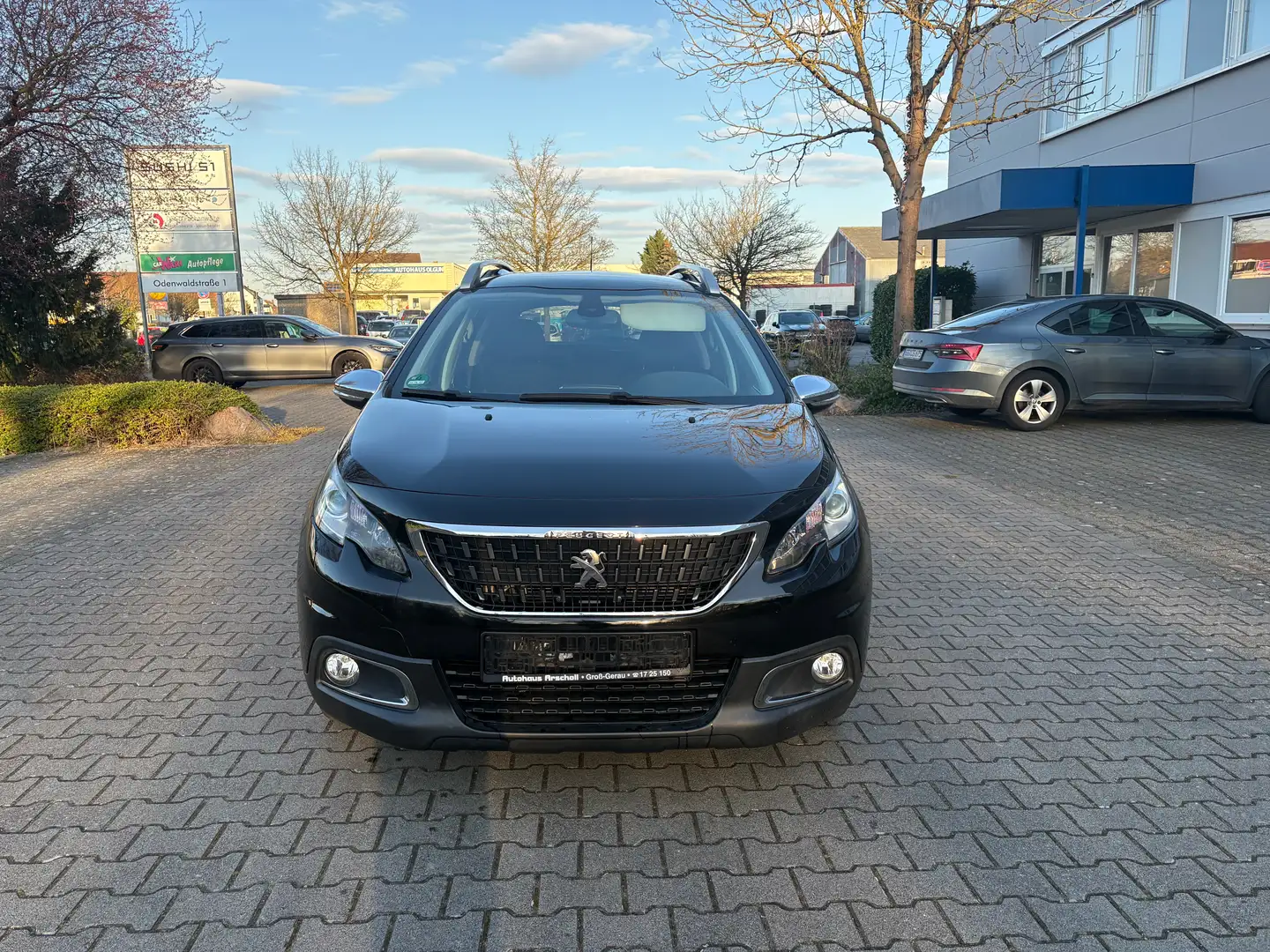 Peugeot 2008 Style/2Hand/Scheckheft/Pdc/Shz/Pano/25000km Noir - 2