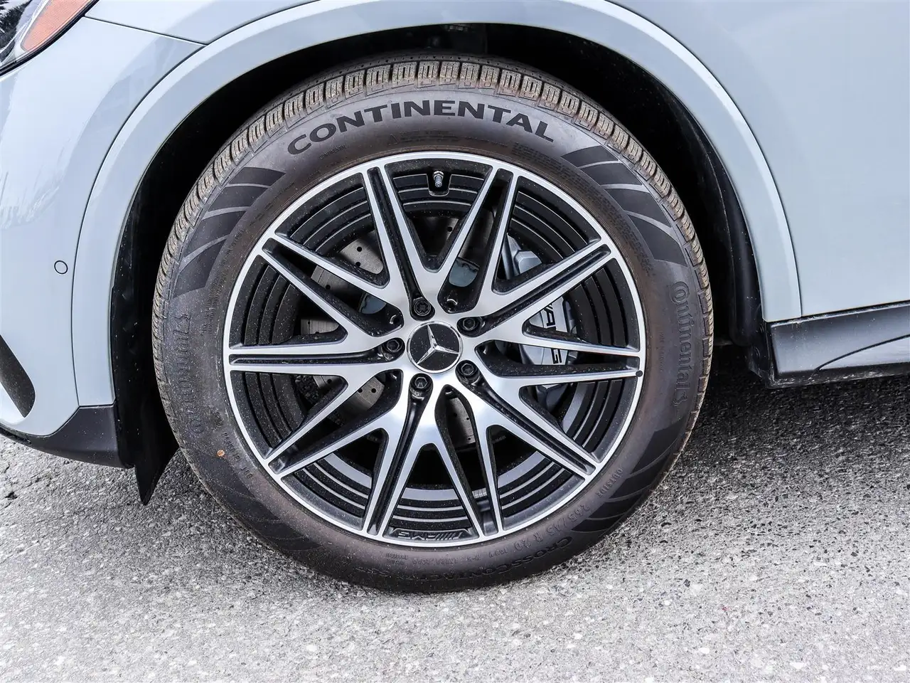 Mercedes-Benz GLC снимка Mercedes-Benz GLC