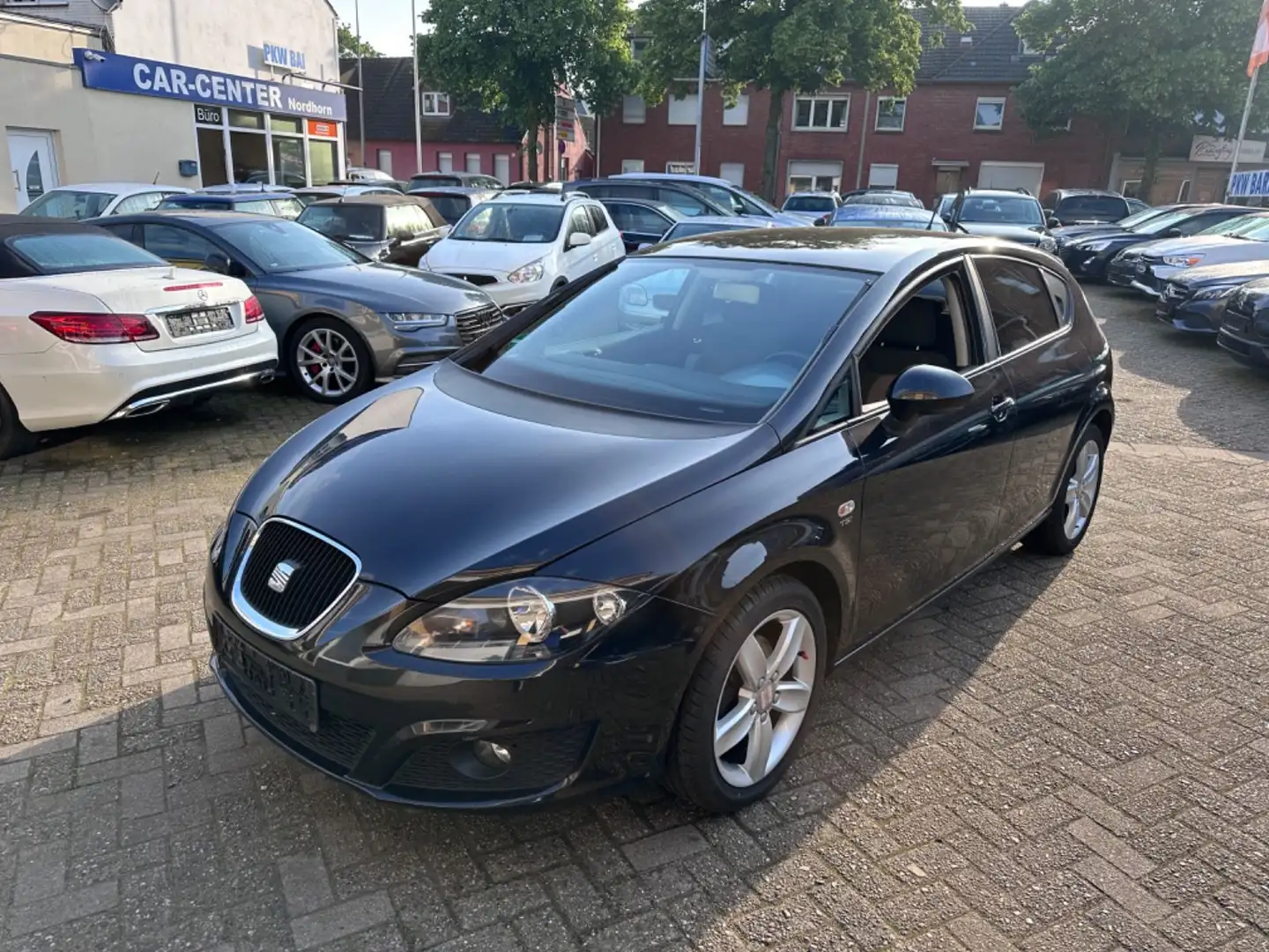 SEAT Leon Stylance / Style*MFL*KLIMAAUTOMATIK*** - 1