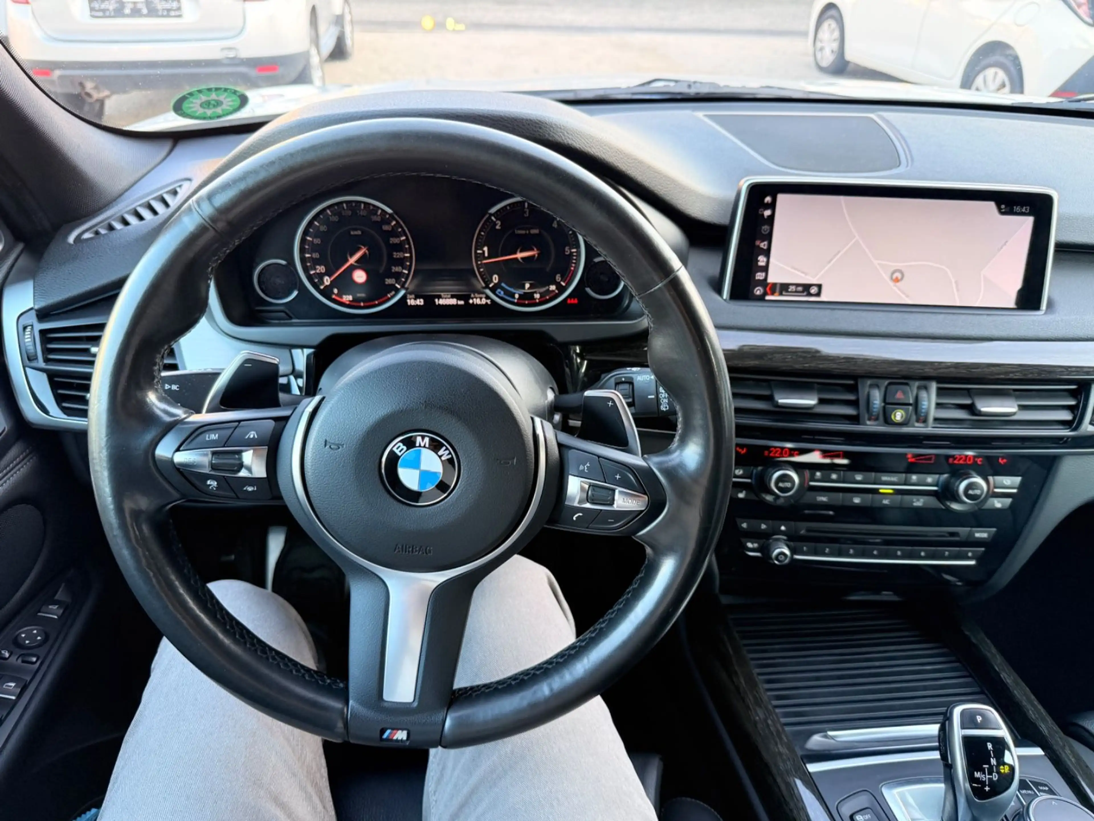 BMW X5 xDrive 30 d — photo 29