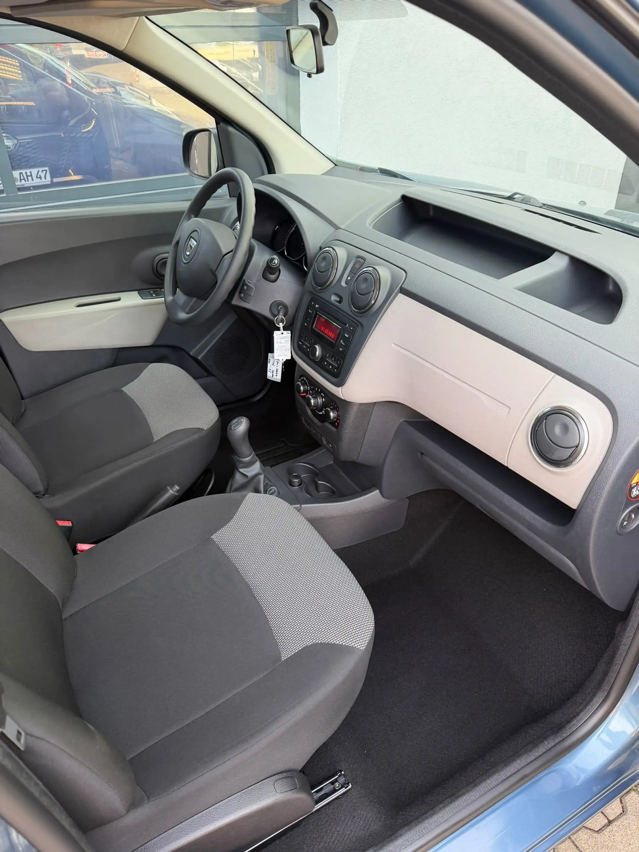 Dacia Dokker 1,6 Klima Behindertengerecht Rollstuhlrampe — photo 14