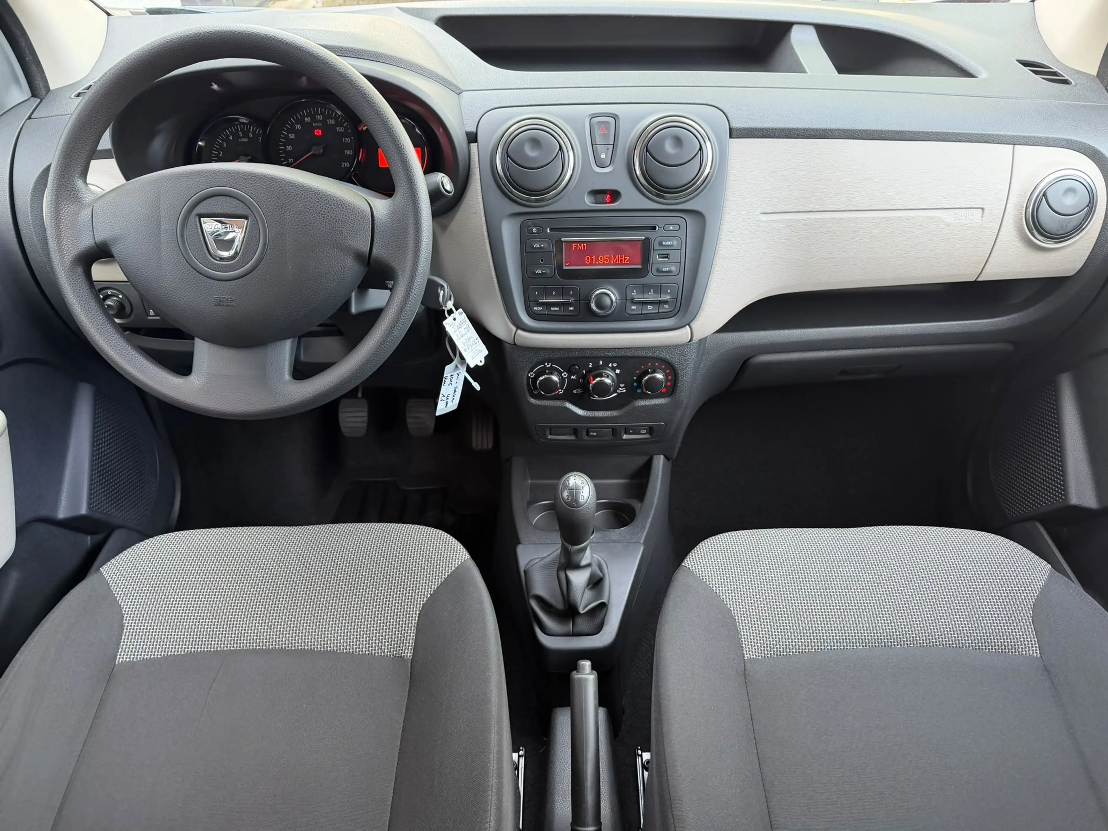 Dacia Dokker 1,6 Klima Behindertengerecht Rollstuhlrampe — photo 9