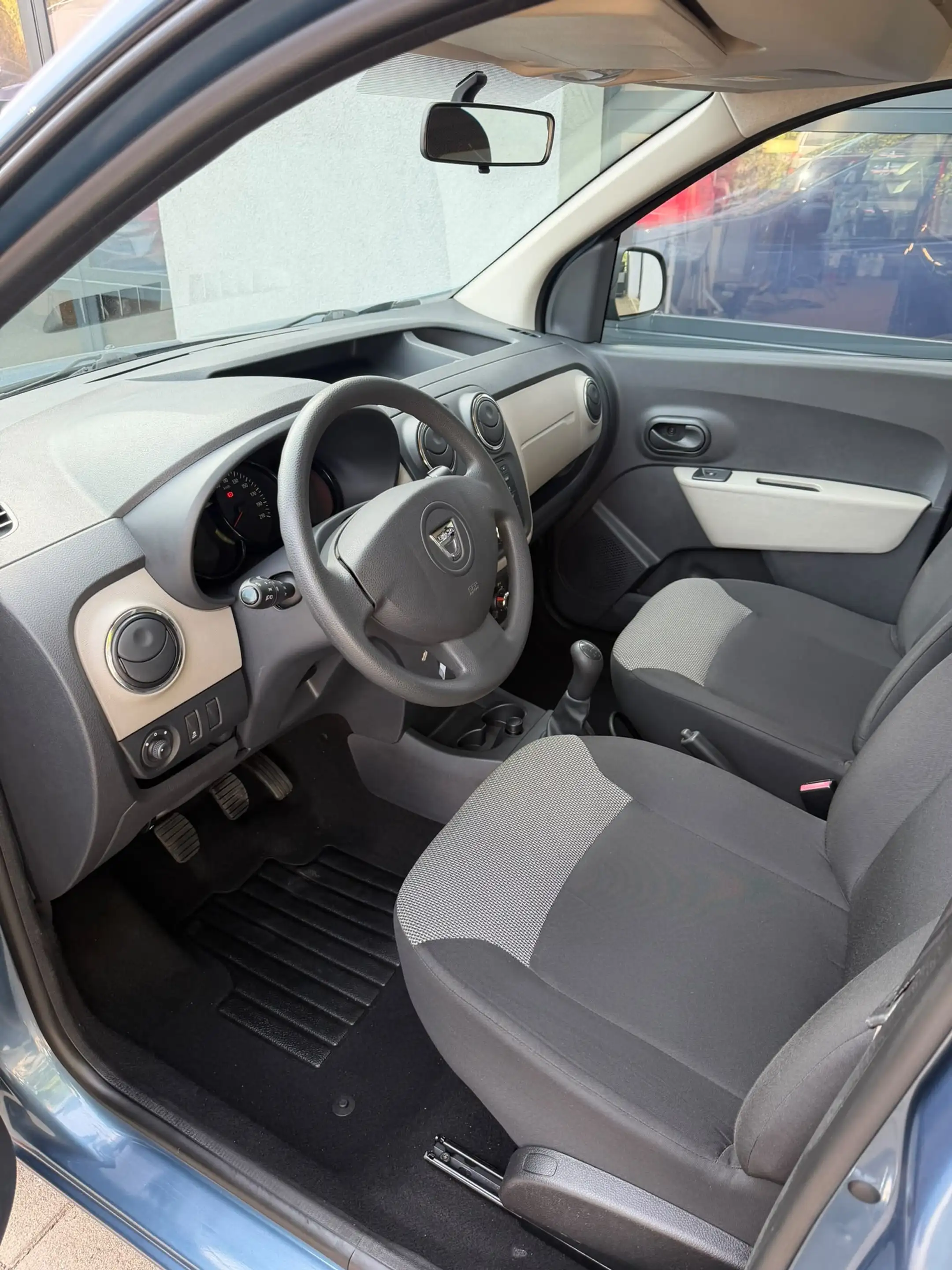 Dacia Dokker 1,6 Klima Behindertengerecht Rollstuhlrampe — photo 10