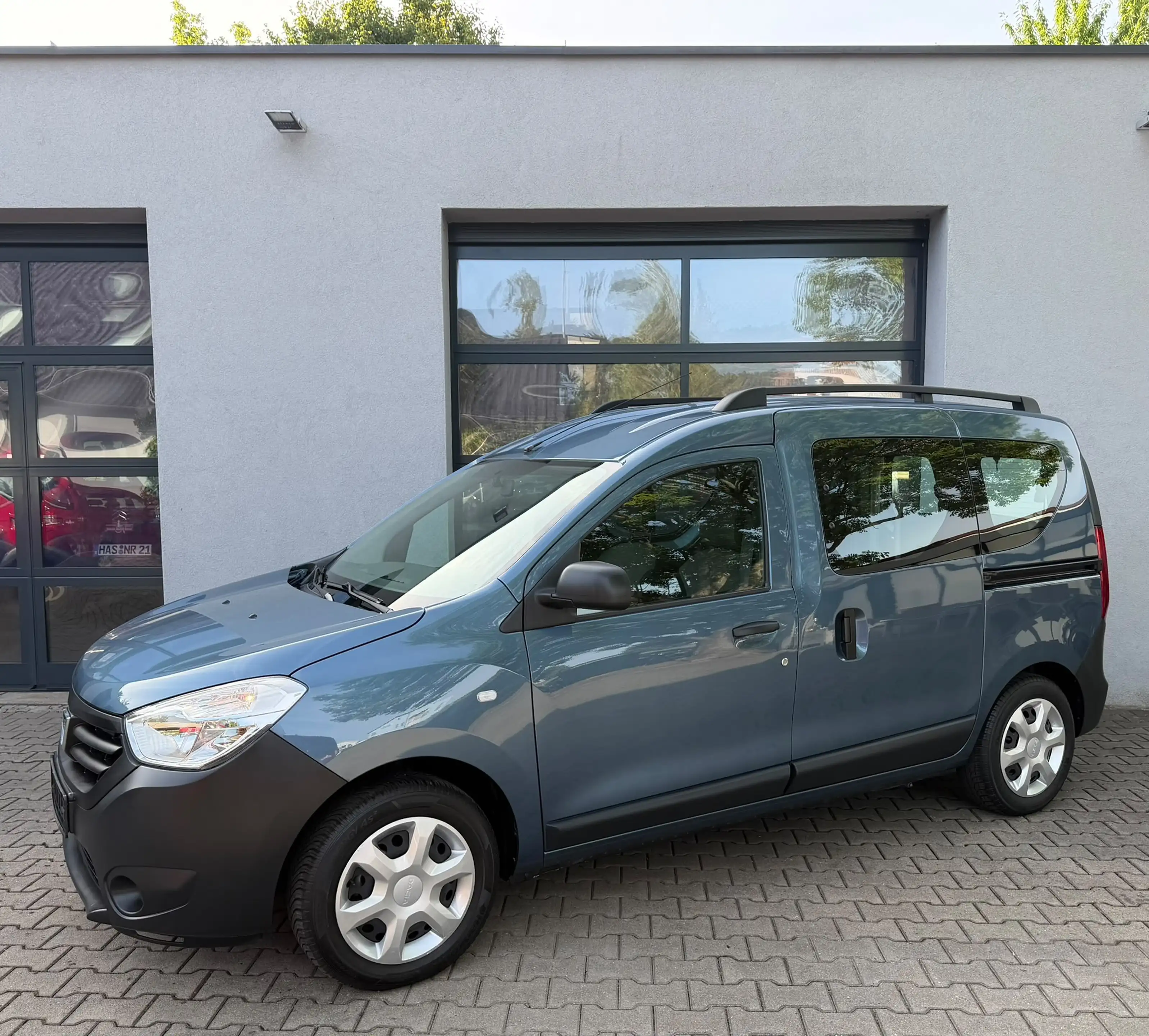 Dacia Dokker 1,6 Klima Behindertengerecht Rollstuhlrampe — photo 6
