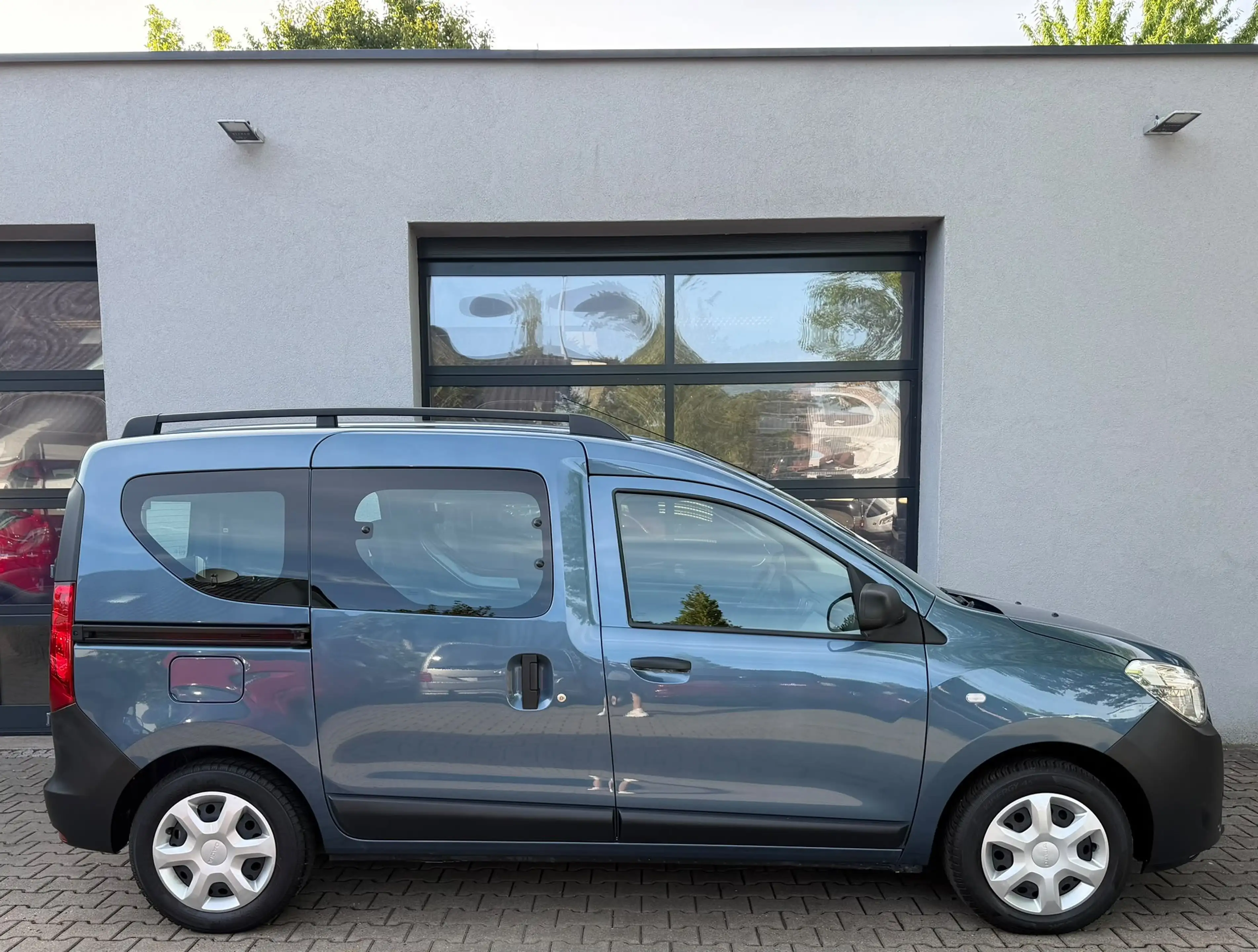 Dacia Dokker 1,6 Klima Behindertengerecht Rollstuhlrampe — photo 8