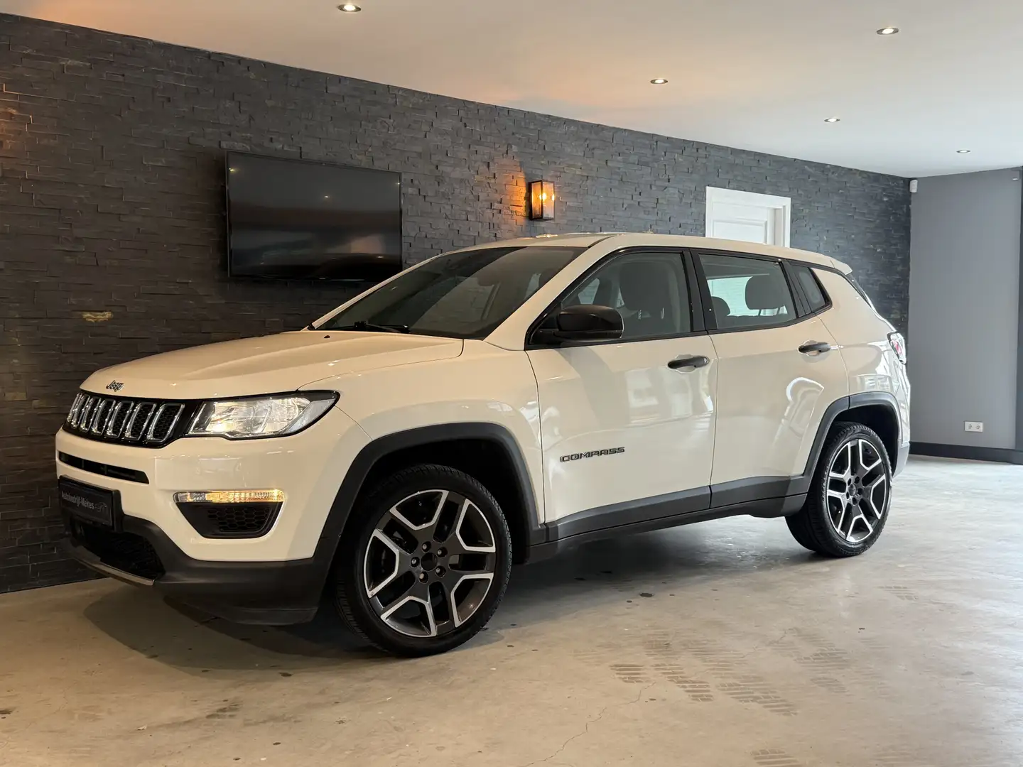 Jeep Compass 1.4 MultiAir Sport Bj: 2018 / benzine Weiß - 1