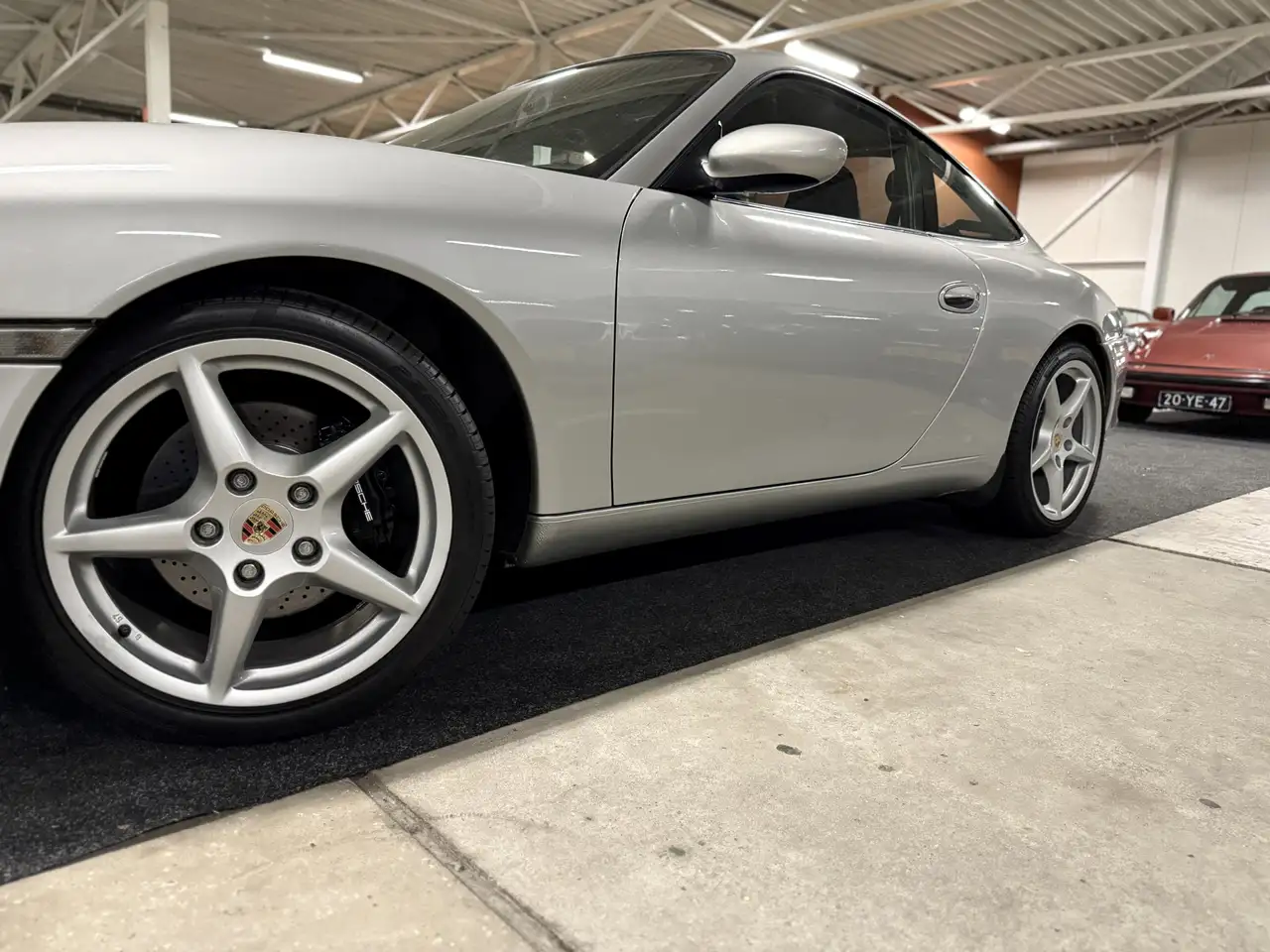 Porsche 911 [996.2] 3.6 Carrera Coupé Aut. l PCCM Plus met Car, foto 5