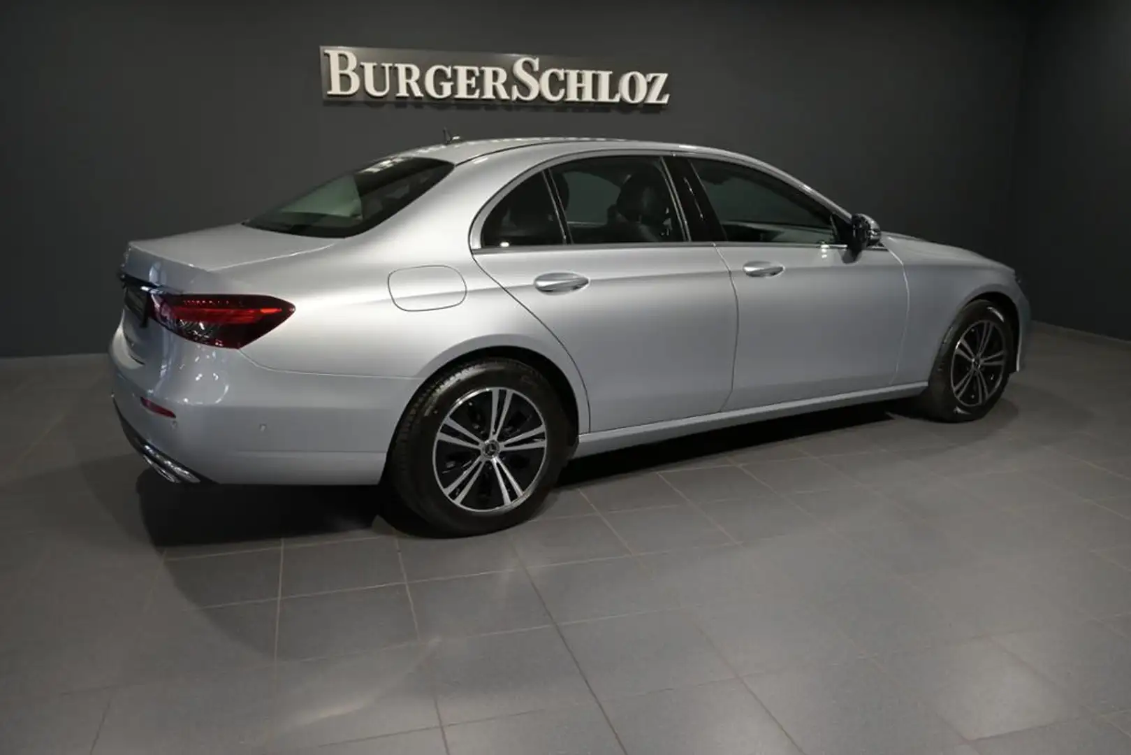 Mercedes-Benz E 220 d MEMORY/LED/STANDHZ/KAMERA/TOTW/MBUX Argent - 2