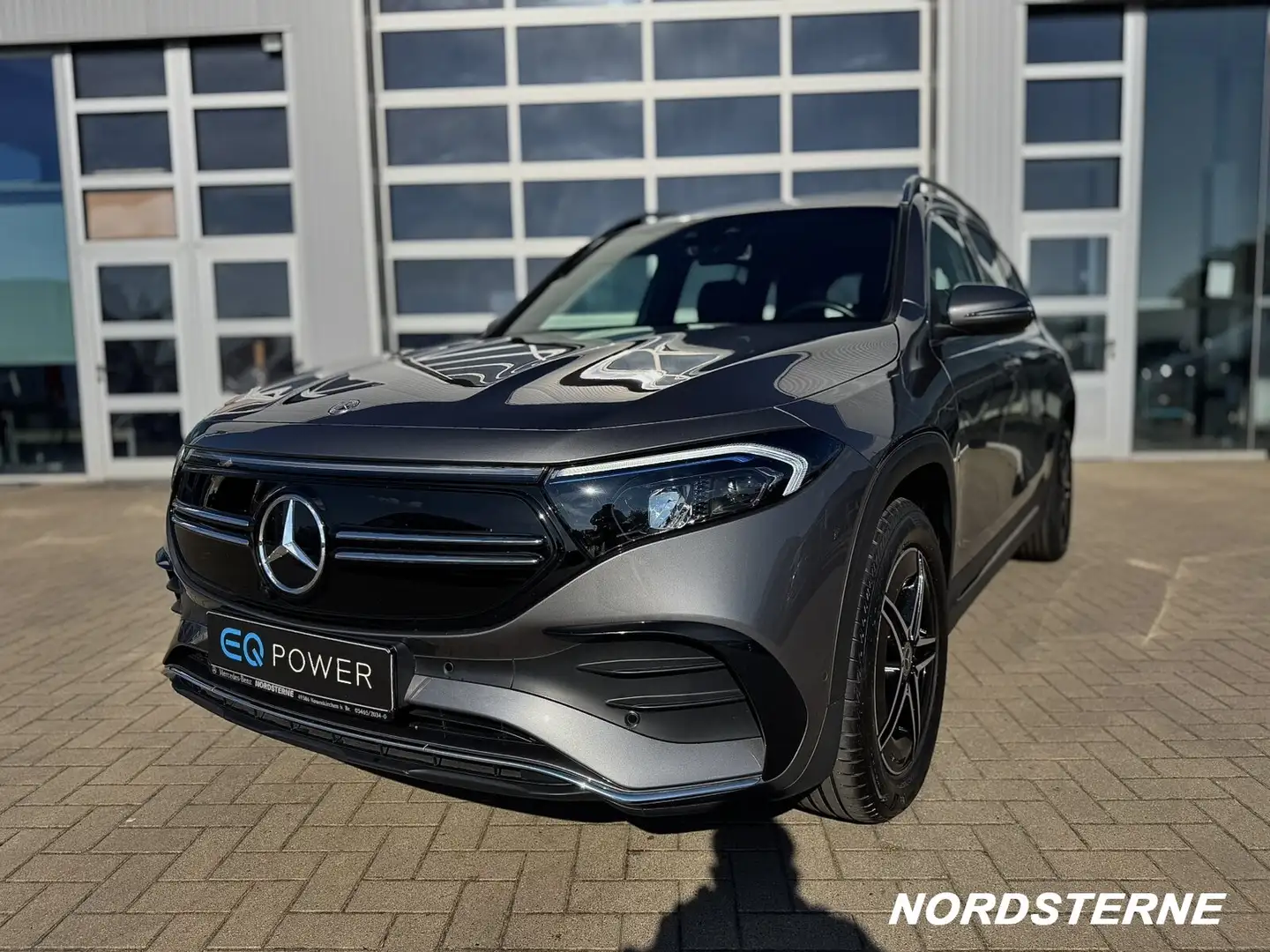 Mercedes-Benz EQB 250 EQB 250 AMG Line +KAMERA+MBUX+LED+AMBILIGHT+ Klima Grijs - 2