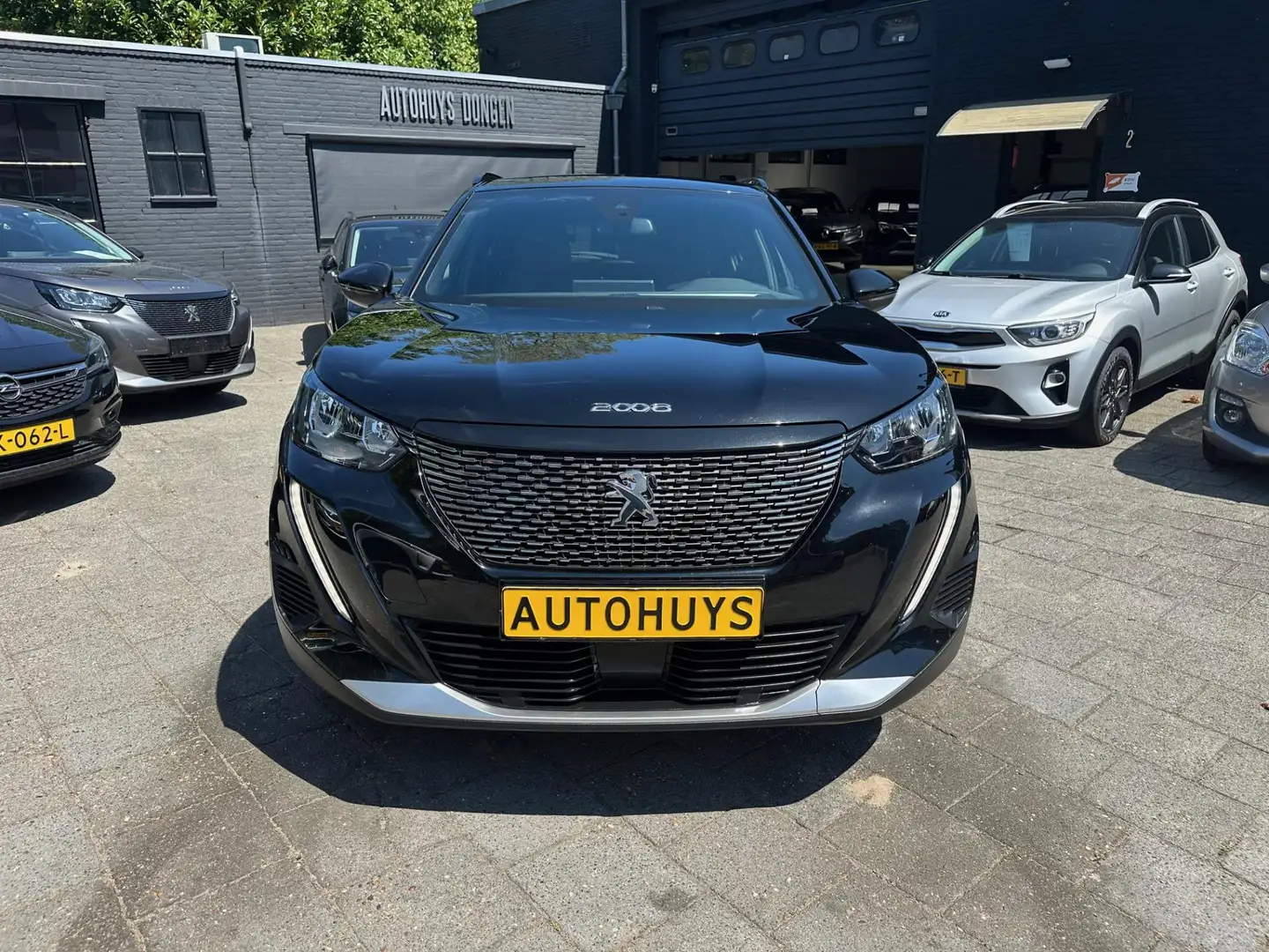 Peugeot 2008 1.2 PT (130pk) Allure Pack! Aut! Navi! Nero - 2