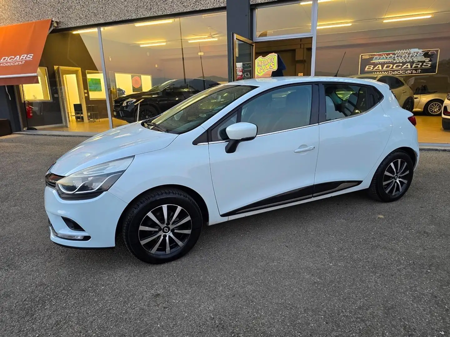 Renault Clio Clio 0.9 TCE 90CV GPL ENERGY ZEN 5 PORTE Blanc - 2