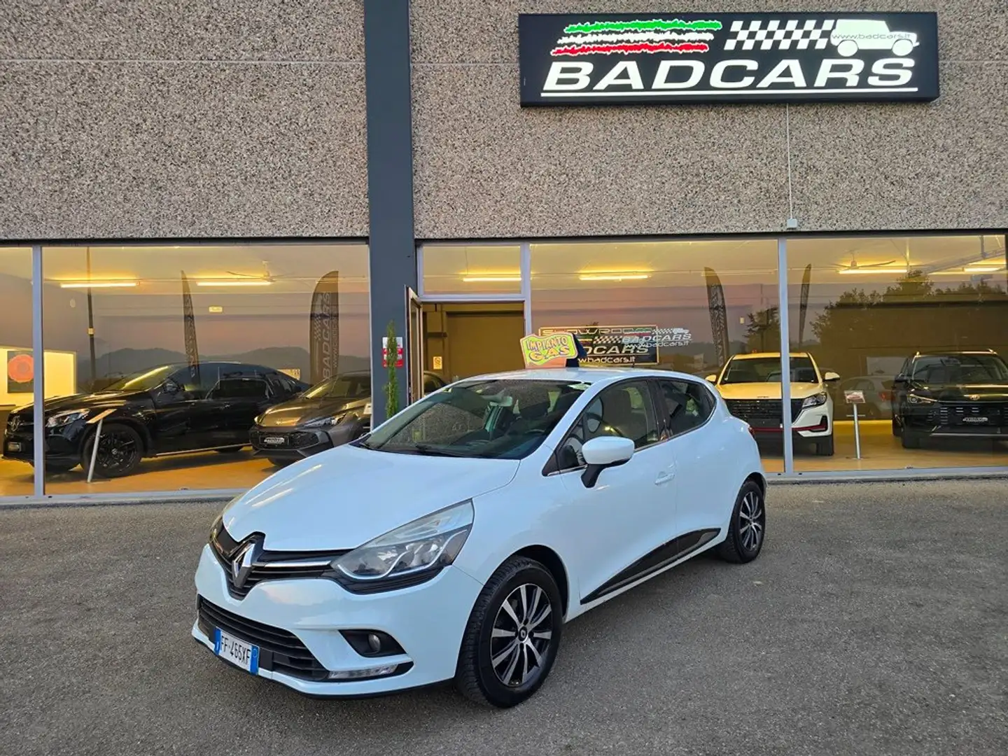 Renault Clio Clio 0.9 TCE 90CV GPL ENERGY ZEN 5 PORTE Blanc - 1