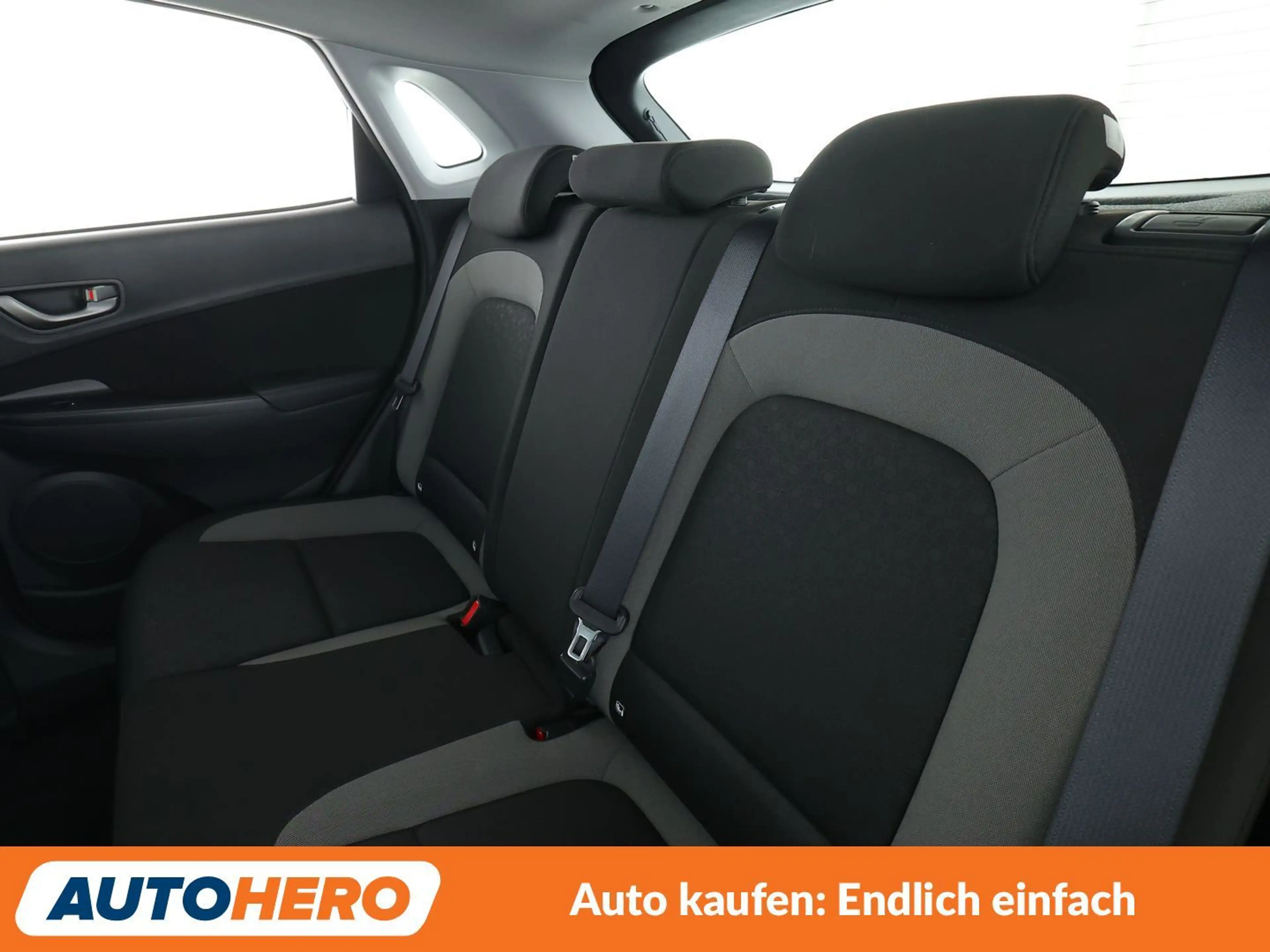 Hyundai KONA 1.0 TGDI Trend 2WD*NAVI*SPUR*PDC*SHZ*KLIMA* — photo 14