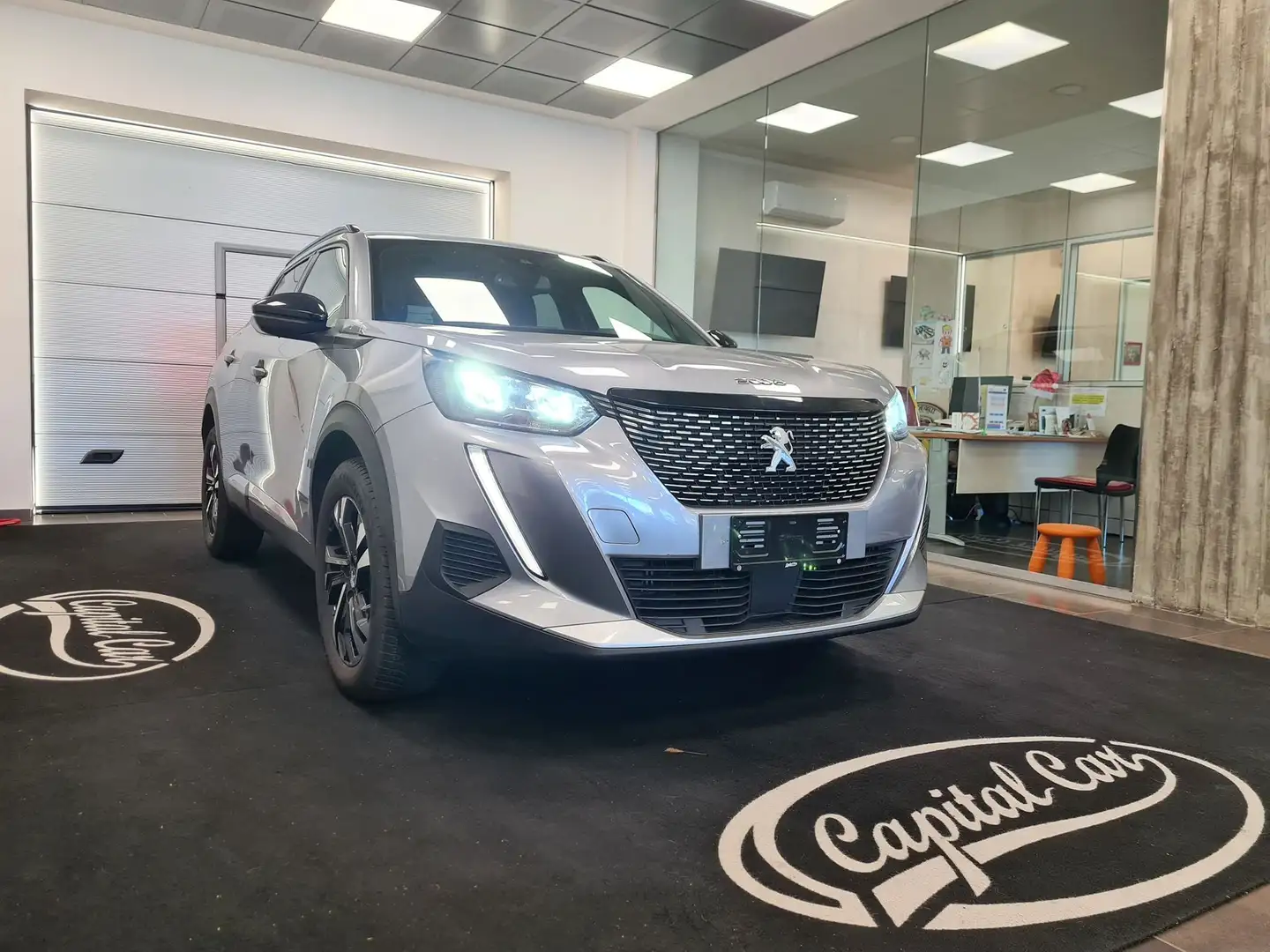 Peugeot 2008 allure 130 cv Grigio - 2