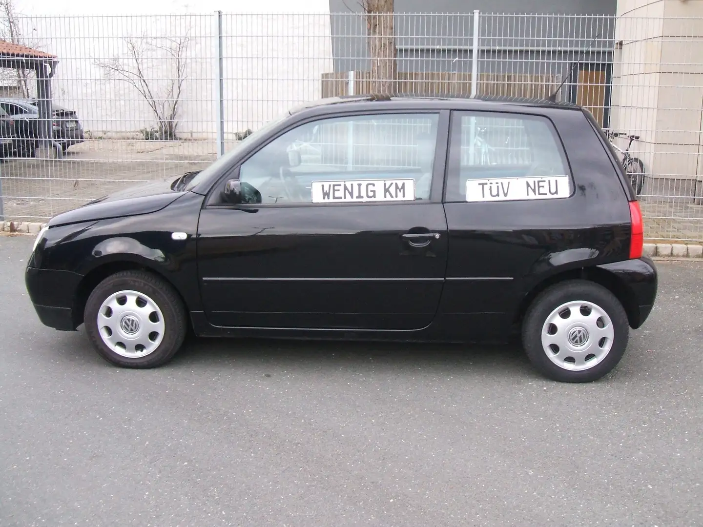 Volkswagen Lupo 4-Zylinder*COLLEGE* WIE-NEU*2Hand*TÜV-ALLES-NEU Schwarz - 2