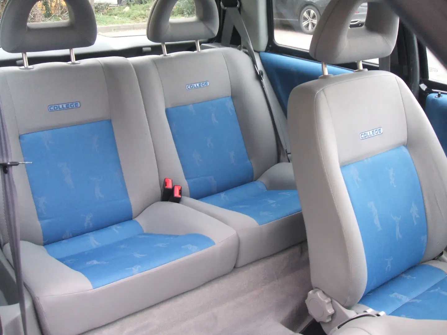 Volkswagen Lupo 4-Zylinder*COLLEGE* WIE-NEU*2Hand*TÜV-ALLES-NEU Schwarz - 1