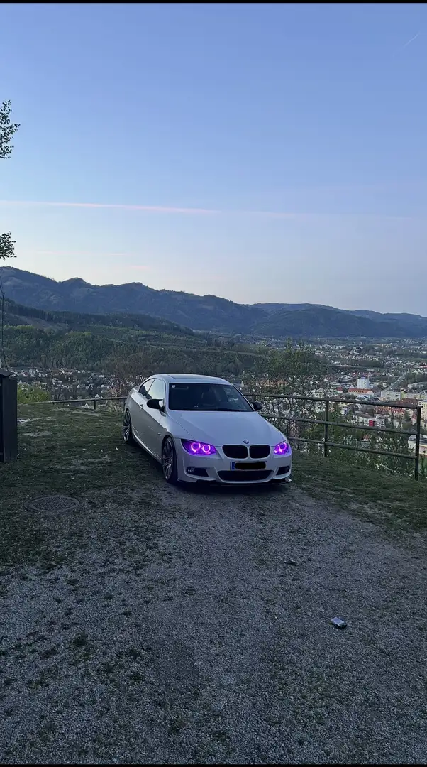 BMW 330 330d Coupé Österreich-Paket - 2